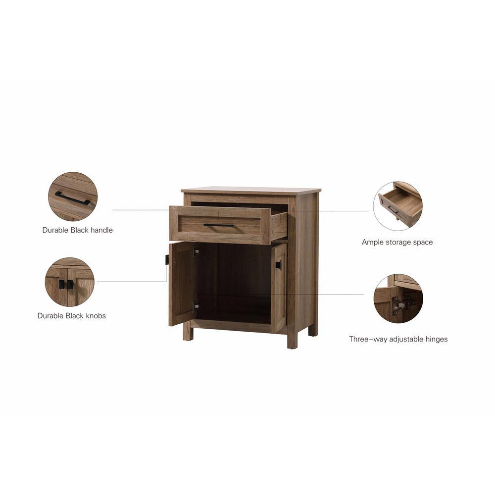 Durable Black handle  
Ample storage space  
Durable Black knobs  
Three-way adjustable hinges