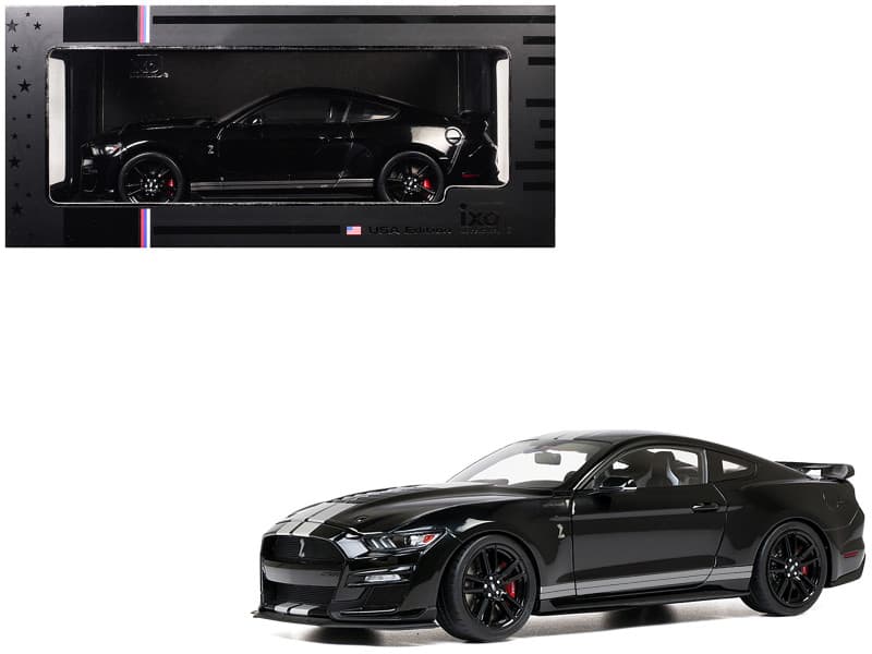2022 Ford Mustang Shelby GT500 1/18 Diecast Model Car by IXO Models - Black with Silver Stripes