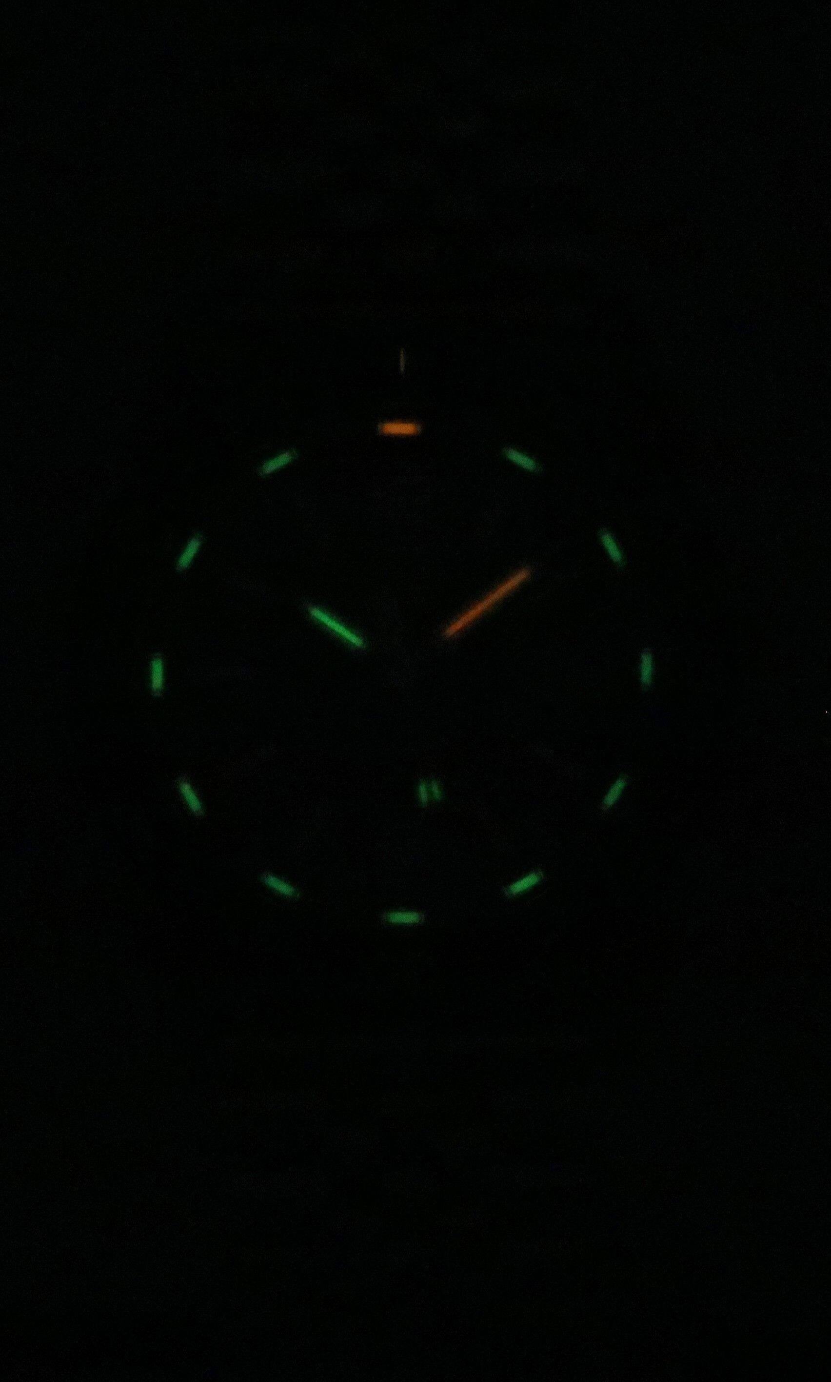 Angle. Luminox - Pacific Diver Ripple Stainless Steel Black Dial Quartz XS.3122M.1 200M Men's Watch - Black.