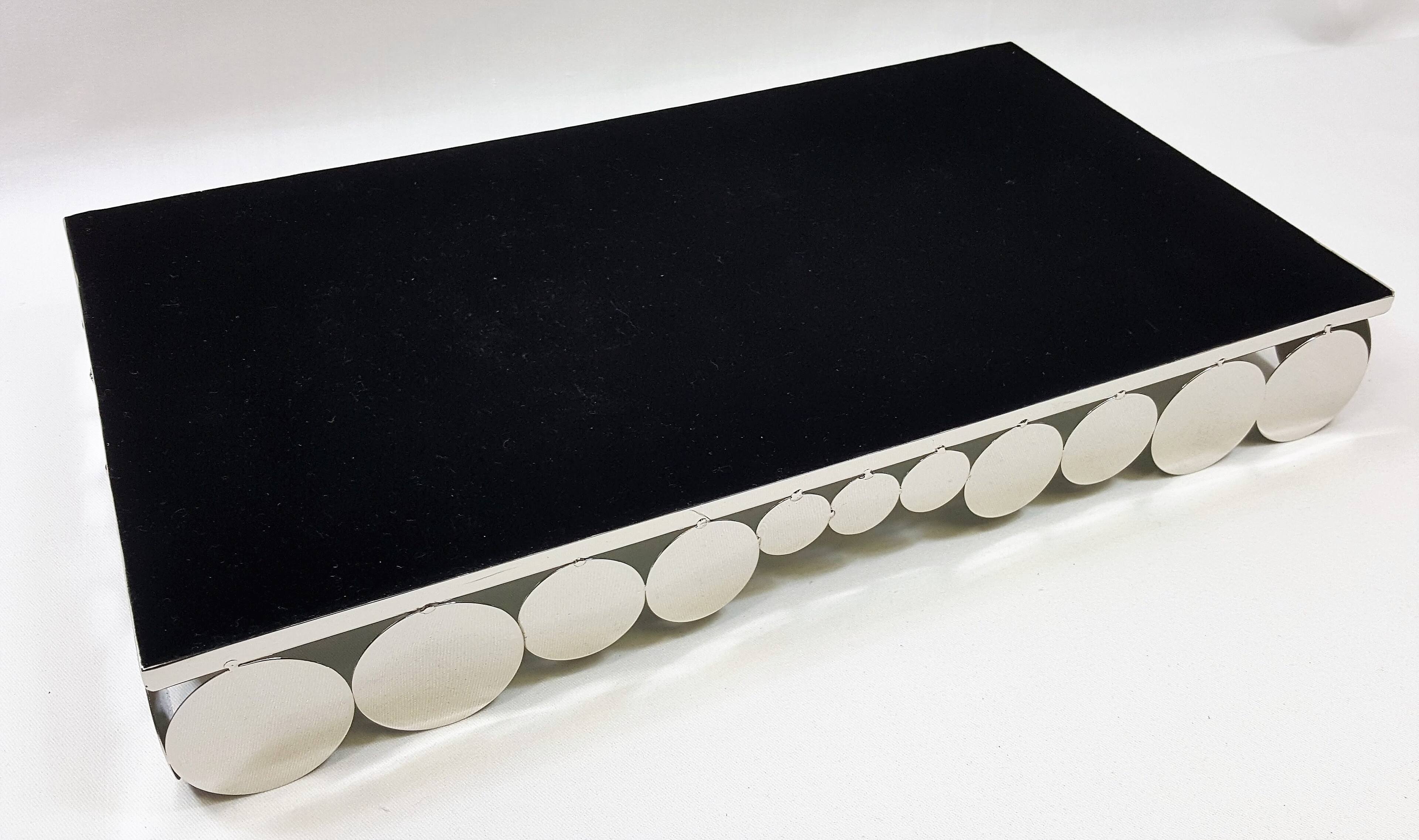 Angle. Jiallo - Elegance Rectangular tray with mirror, 19x11.5" - Silver, Multi Color.