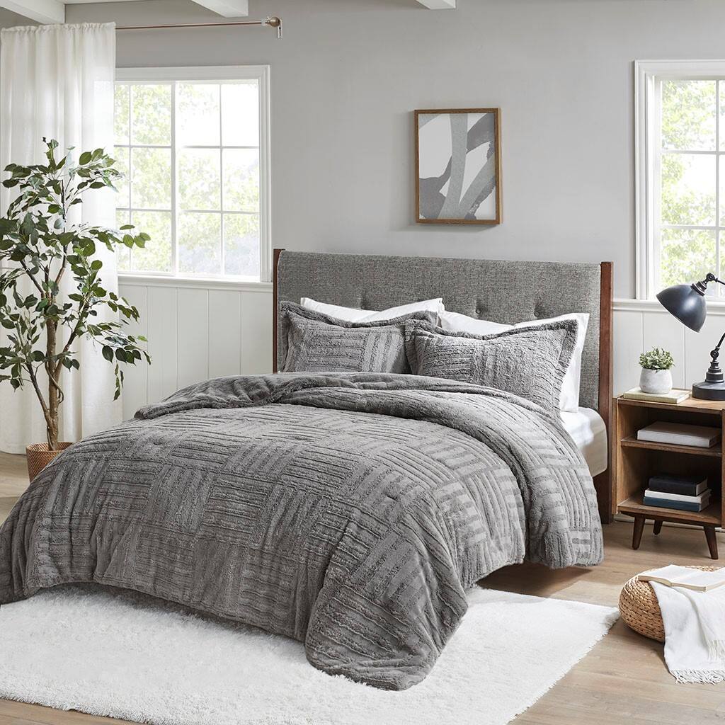 Alt View 1. Gracie Mills - Gracie Mills Shearah Plush Faux Fur Down Alternative Comforter Set - Grey.