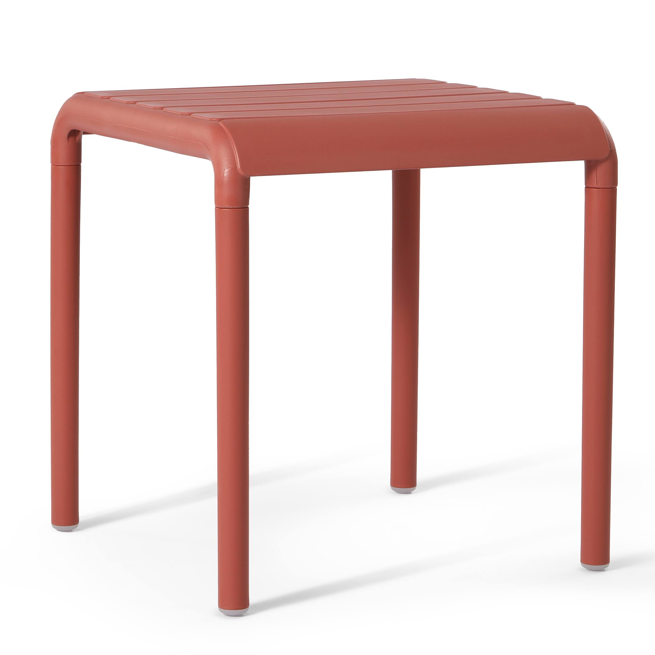 Left. WestinTrends - WestinTrends Playa Plastic Modern Outdoor Patio Accent Side Tables (Set of 2) - Red.
