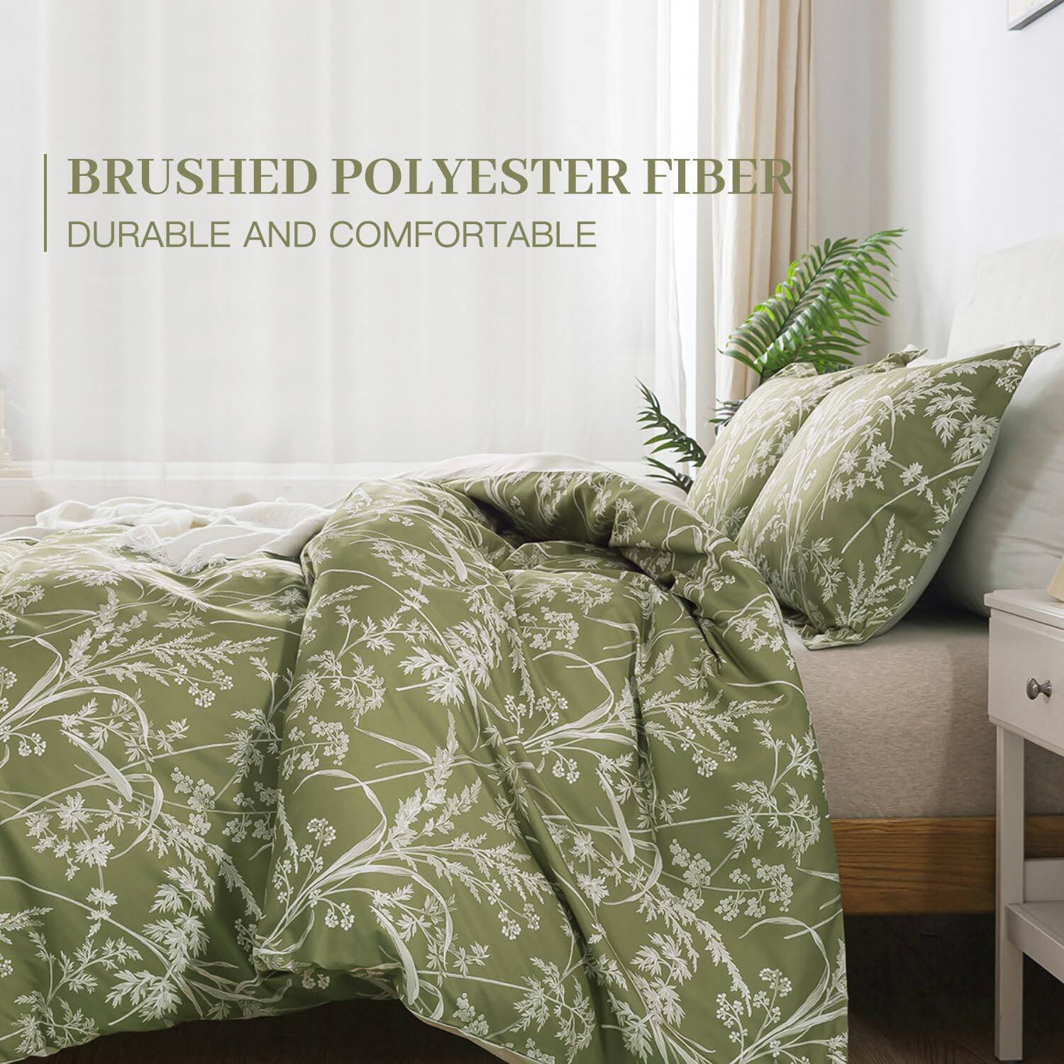 BRUSHED POLYESTER FIBER  
DURABLE AND COMFORTABLE