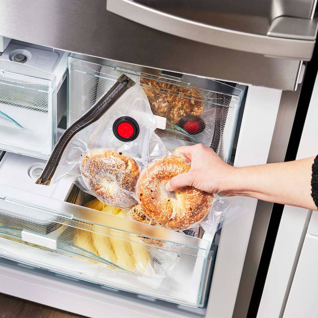 Alt View 7. ZWILLING - ZWILLING Fresh & Save 30-pc Assorted Sizes Vacuum Sealer Bags, Reusable Sous Vide Bags with Vacuum Pump - Clear.