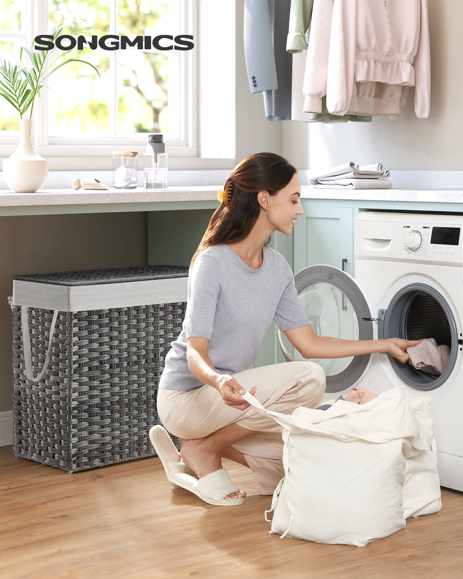 Angle. Songmics Home - Laundry Hamper, 34 Gal. (130 L) Laundry Basket with Lid, Removable Bag with Handles, Handwoven Synthetic Rattan - Gray.