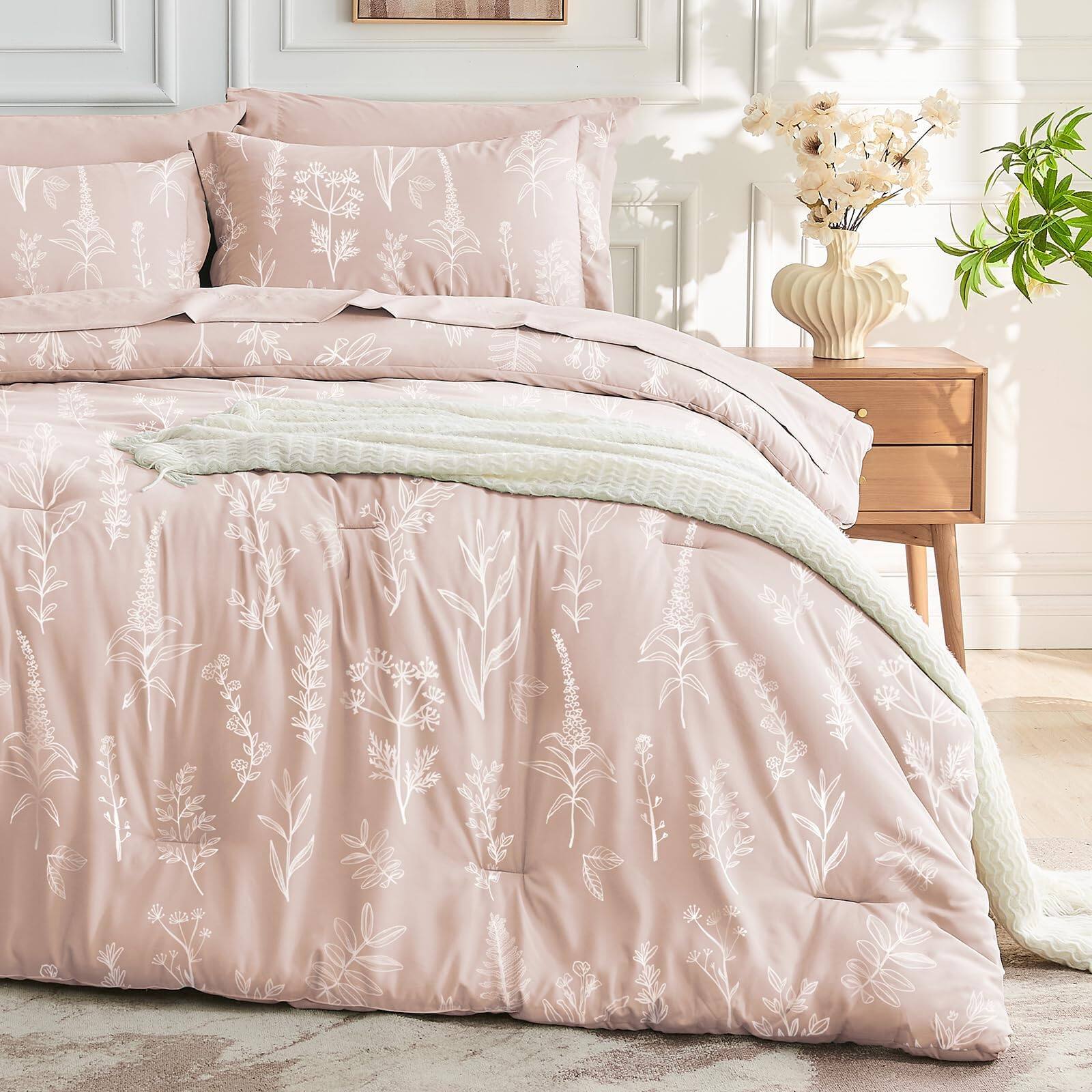 Cameo Pink Leaves-Cal King(104"x96")