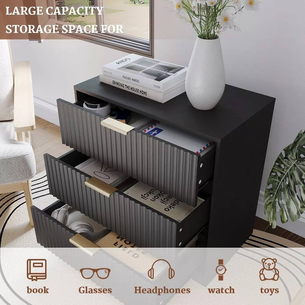 LARGE CAPACITY STORAGE SPACE FOR

ANDO
TADAO ANDO
BRINGING THE HOUSE HOME

book
Glasses
Headphones
watch
toys