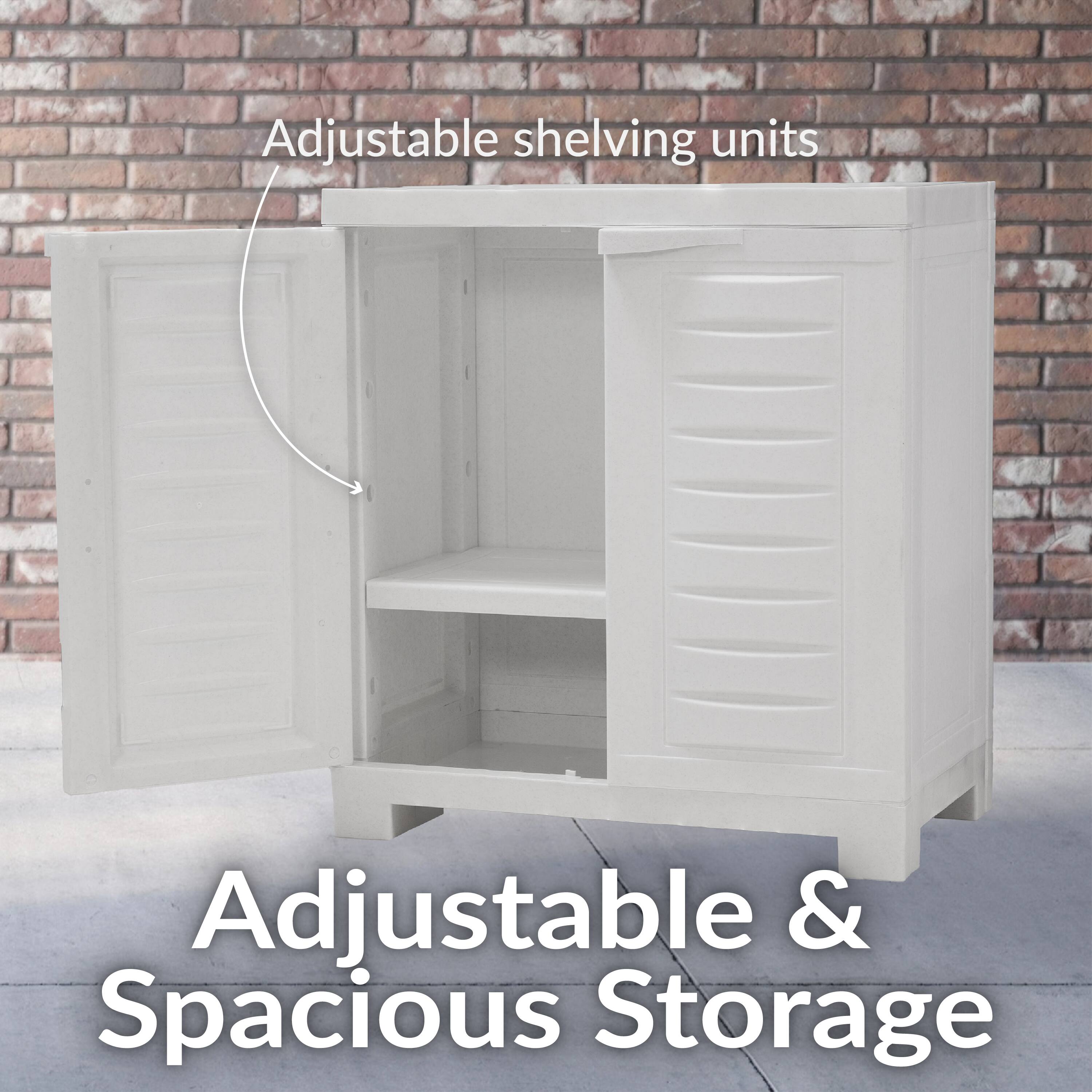 Adjustable shelving units

Adjustable & Spacious Storage