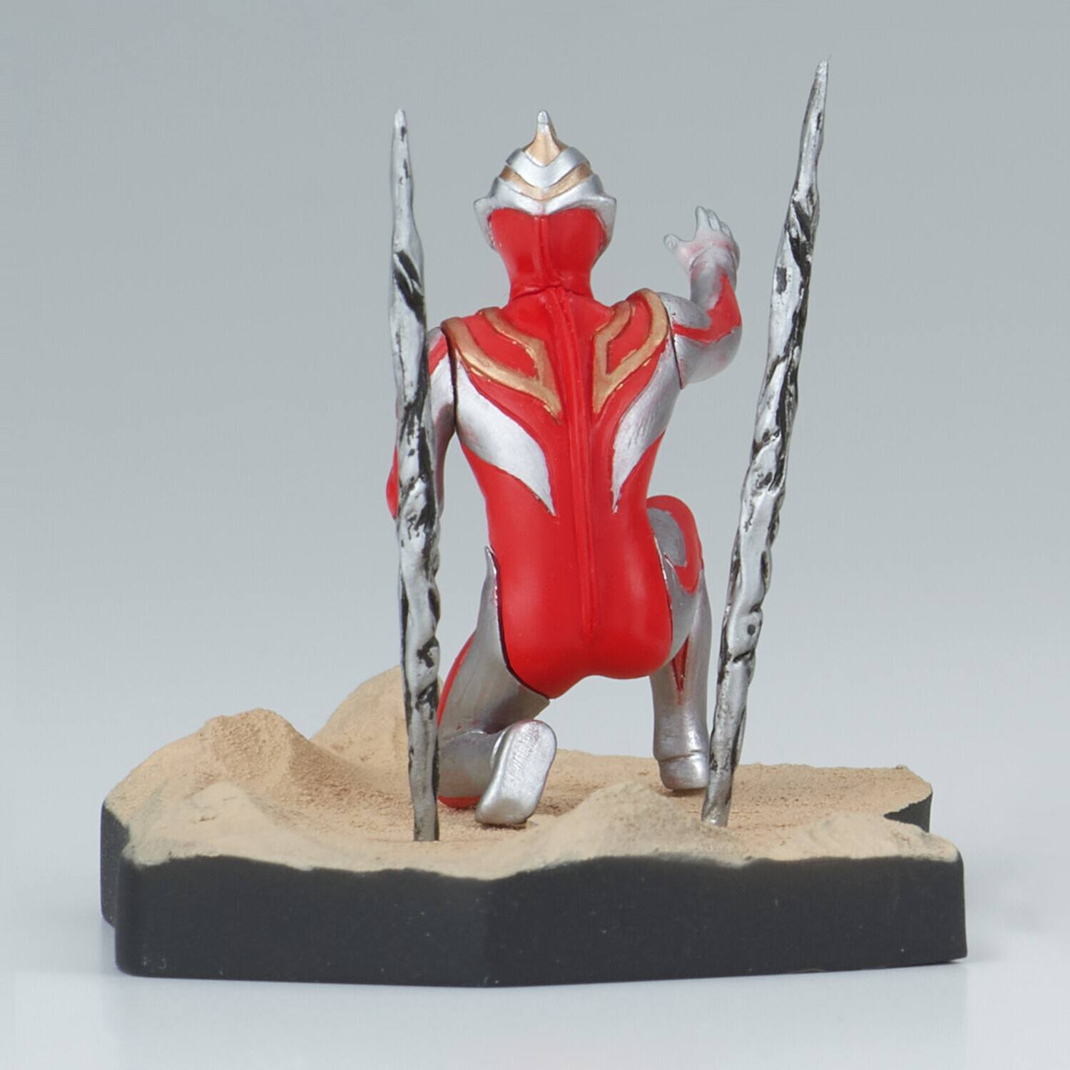 Alt View 2. PopMarket - BanPresto - Ultraman Gaia - Special Effects Stagement - Ultraman Gaia #3 (A: Ultraman Gaia)   - COLLECTIBLES - Multicolor.