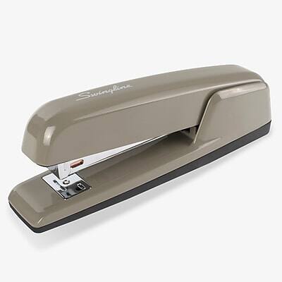 Front. Swingline - 747 Business Desktop Stapler, 25-Sheet Capacity - Steel Gray.