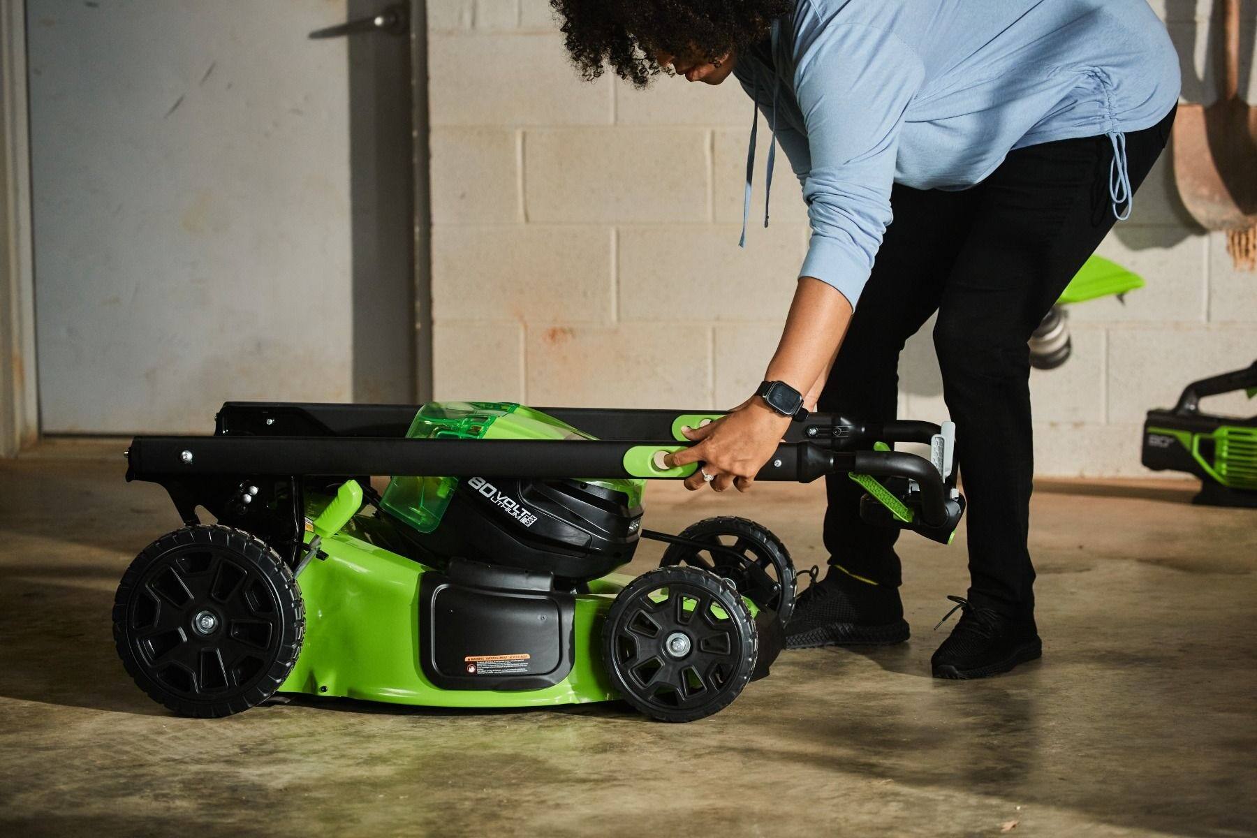 Alt View 12. Greenworks - Pro 80-Volt 21 in. 3-in-1 Lawn Mower (4.0Ah Battery and Charger Included) - Green.