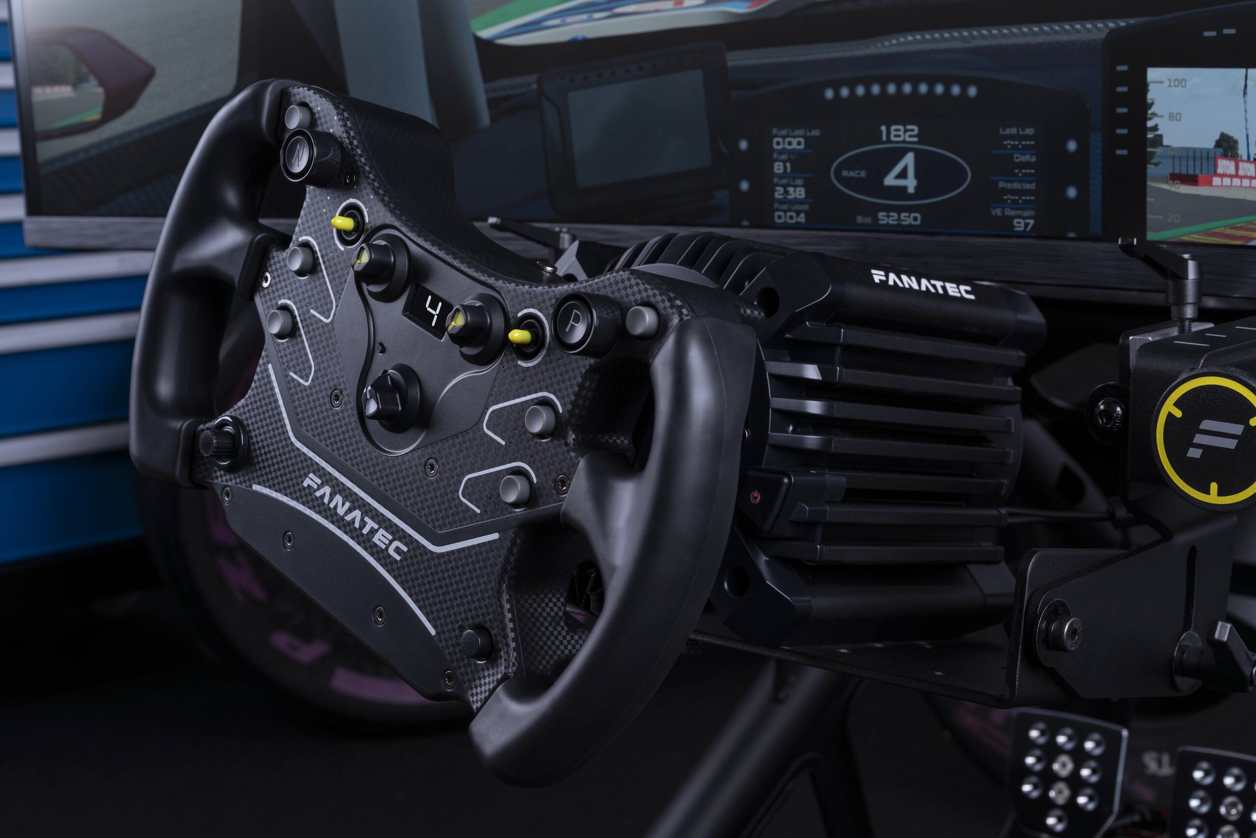 100 Fue 00. Fue B1 238 004 182 RACE 4 Bus 5250 Last Las Delta Predicted VE Remain 97 BO 58 20 AT AN B 4 FANATEC FANATEC