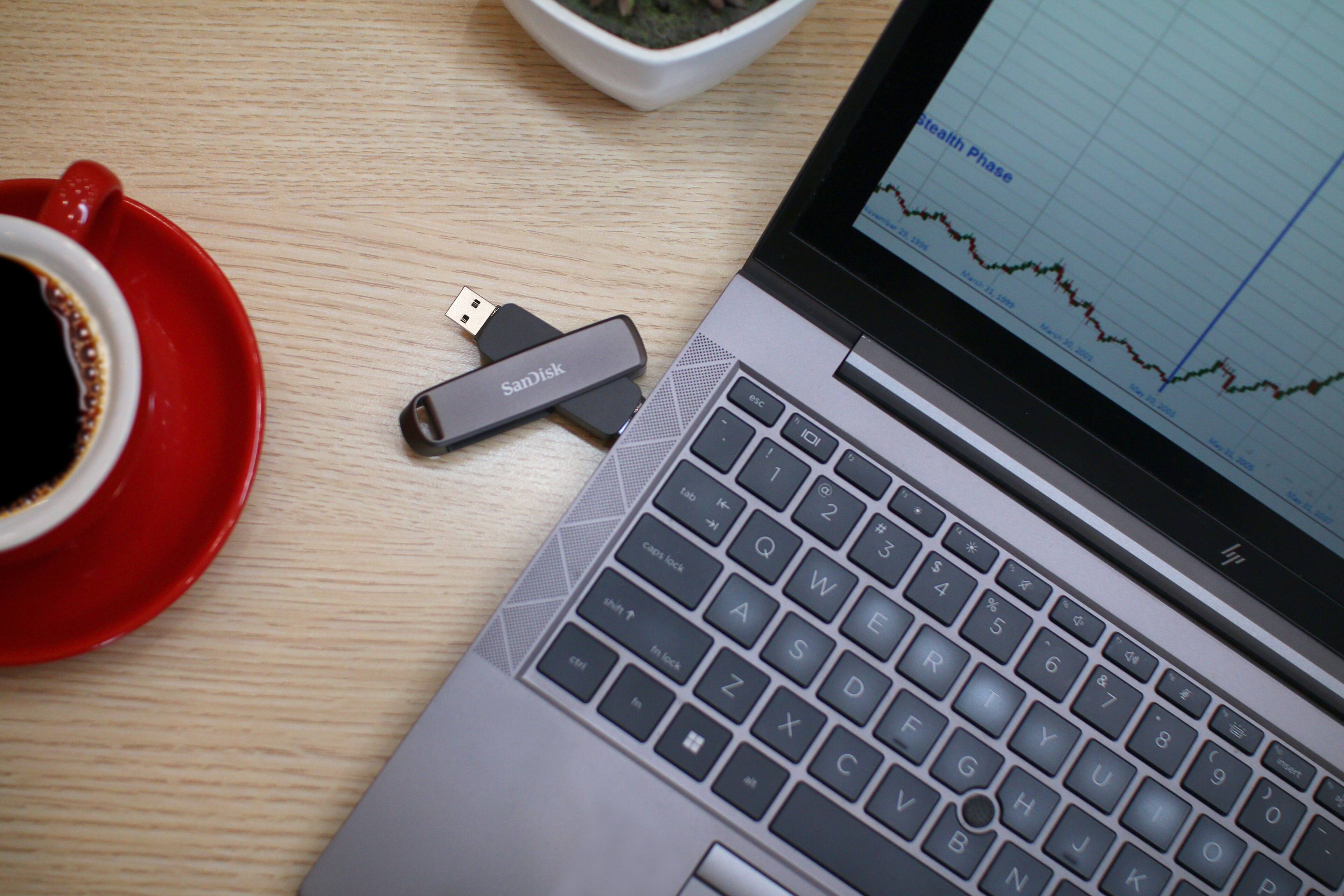 Stealth Phase 20 199 = 1999 SanDisk

1 tab esc A 10I ! TO 1
2 # caps Q 3 * lock $ W 4
3 shift A % t E 5 ctri fn lock S R de 6
4 Z D & T 7 fn X F Y 8
5 C G U 9 alt V H I 9
6 J O N K insert ) o P