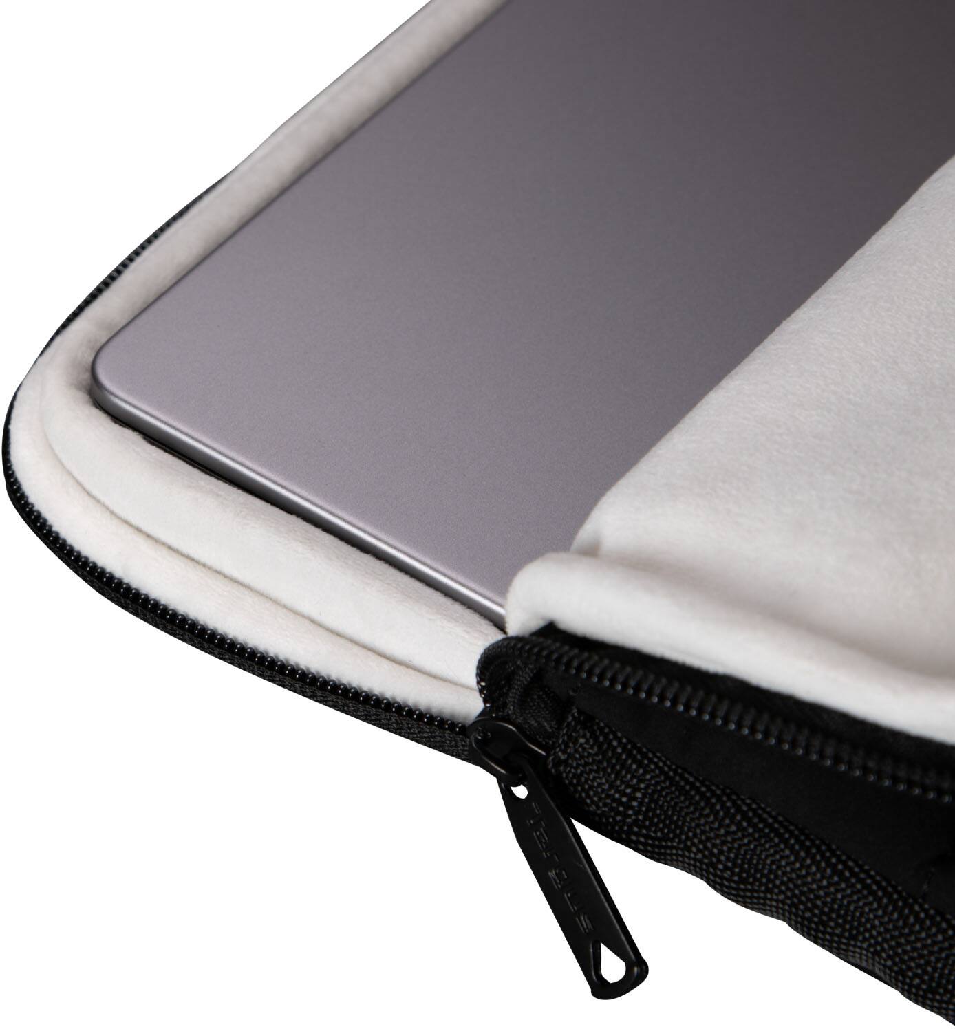 Alt View 3. Targus - 15-16” Puffer Sleeve - Black.