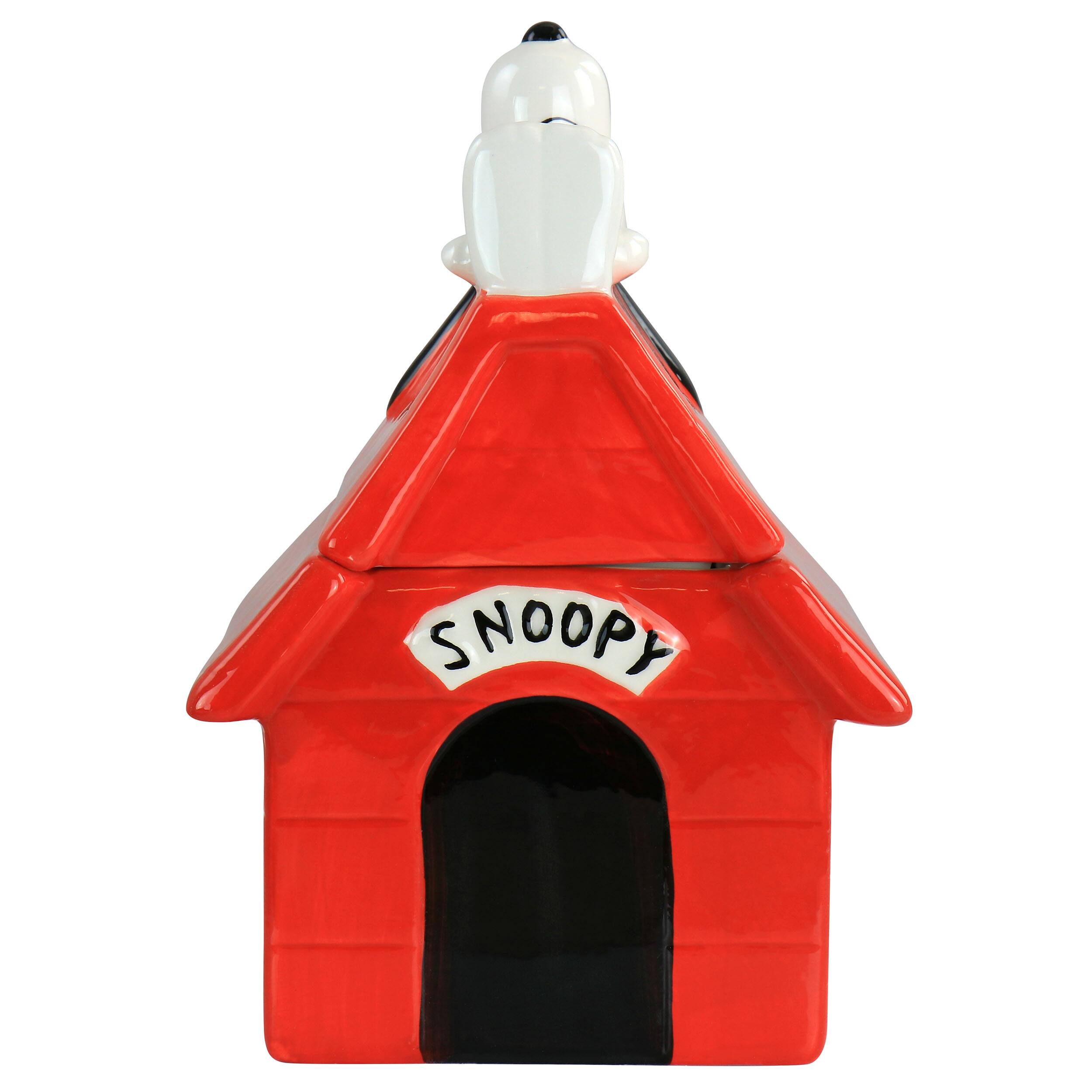 Angle. Gibson - Gibson Peanuts Classic Snoopy Dog House Durastone 11.2in Cooke Jar in Red - Red.