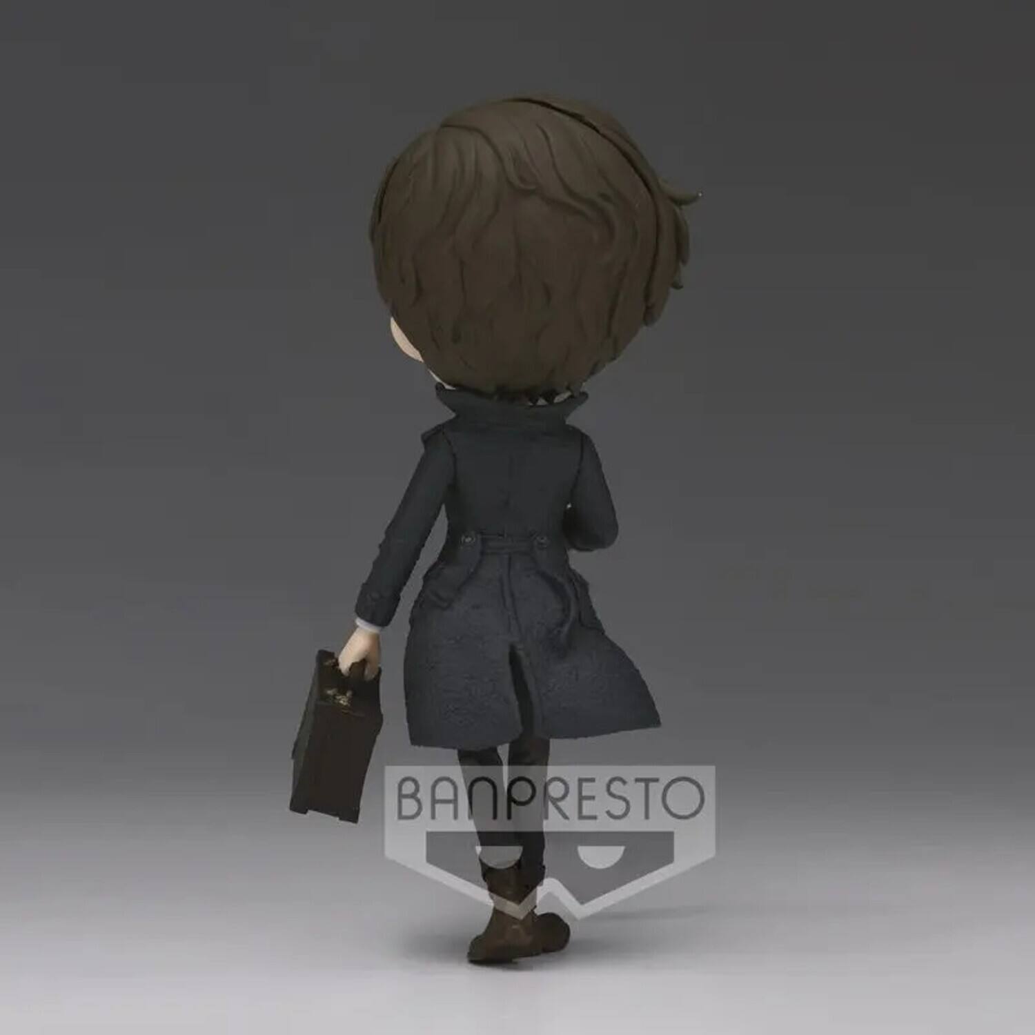Alt View 2. PopMarket - BanPresto - Fantastic Beasts - Q Posket - Newt Scamander II (Version A) Statue   - Collectibles - Multicolor.