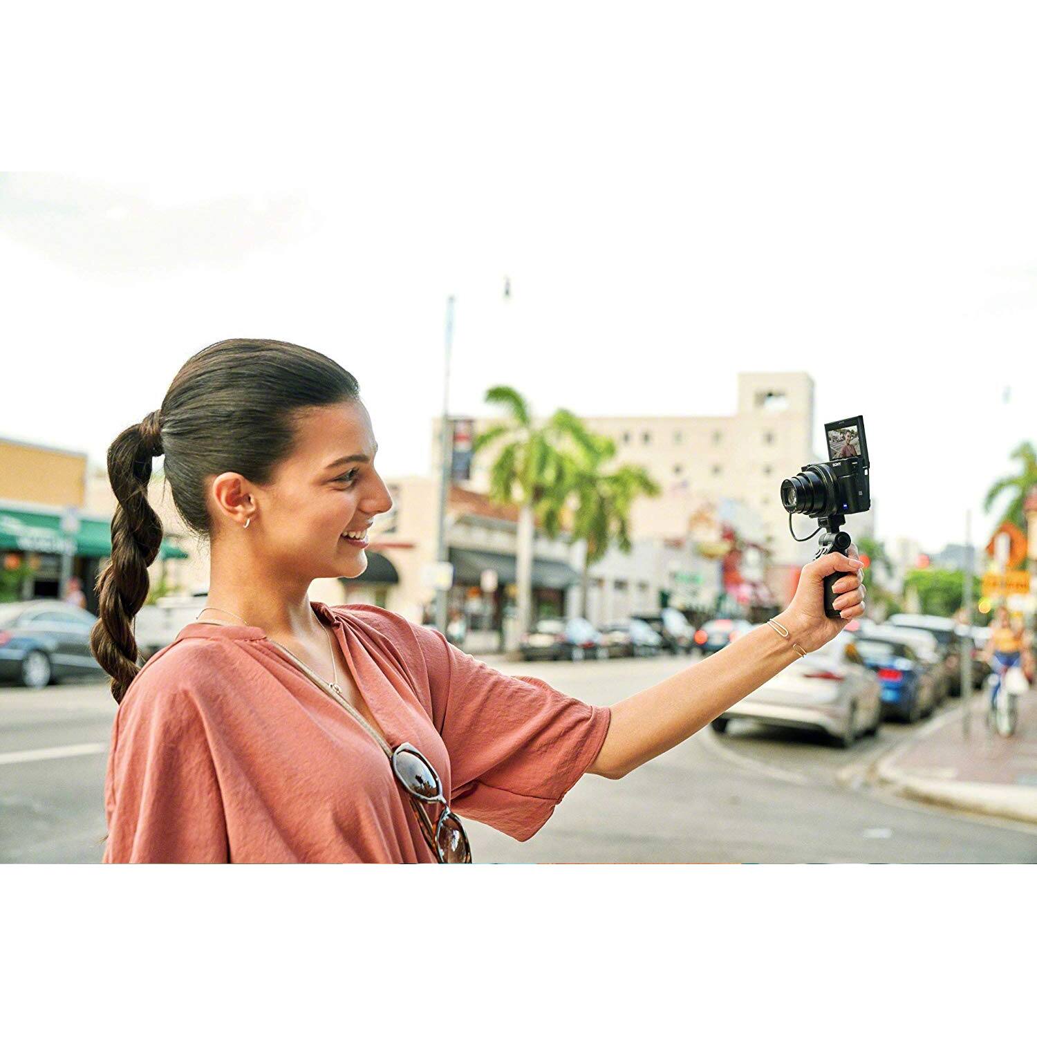 Alt View 4. Sony - Cyber-Shot DSC-RX100 VII 4K Camera Kit RX100M7G Grip VCT-SGR1 Vlogging Bundle.