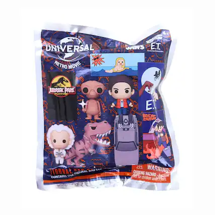 UNIVERSAL RETRO MOVIE
JURASSIC PARK
JAWS
E.T. THE EXTRA-TERRESTRIAL
BACK TO THE FUTURE
WARNING: CHOKING HAZARD - Small parts. Not for children under 3 years.
CONTAINS ONE FIGURAL FIGURAL DINO CLUB