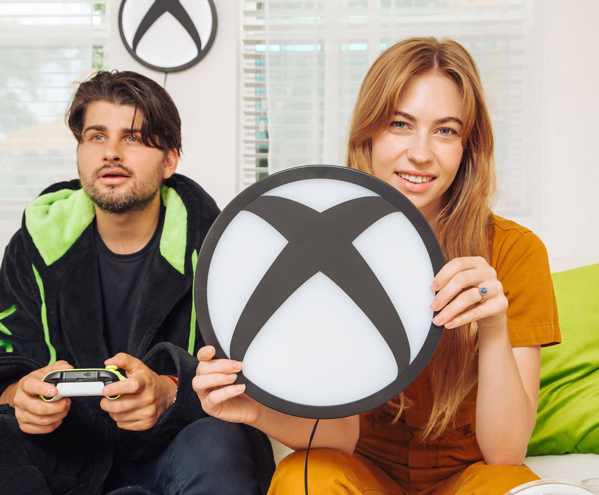 Alt View 10. Ukonic - Xbox Logo 12-Inch Hanging LED Wall Light Sign - White.