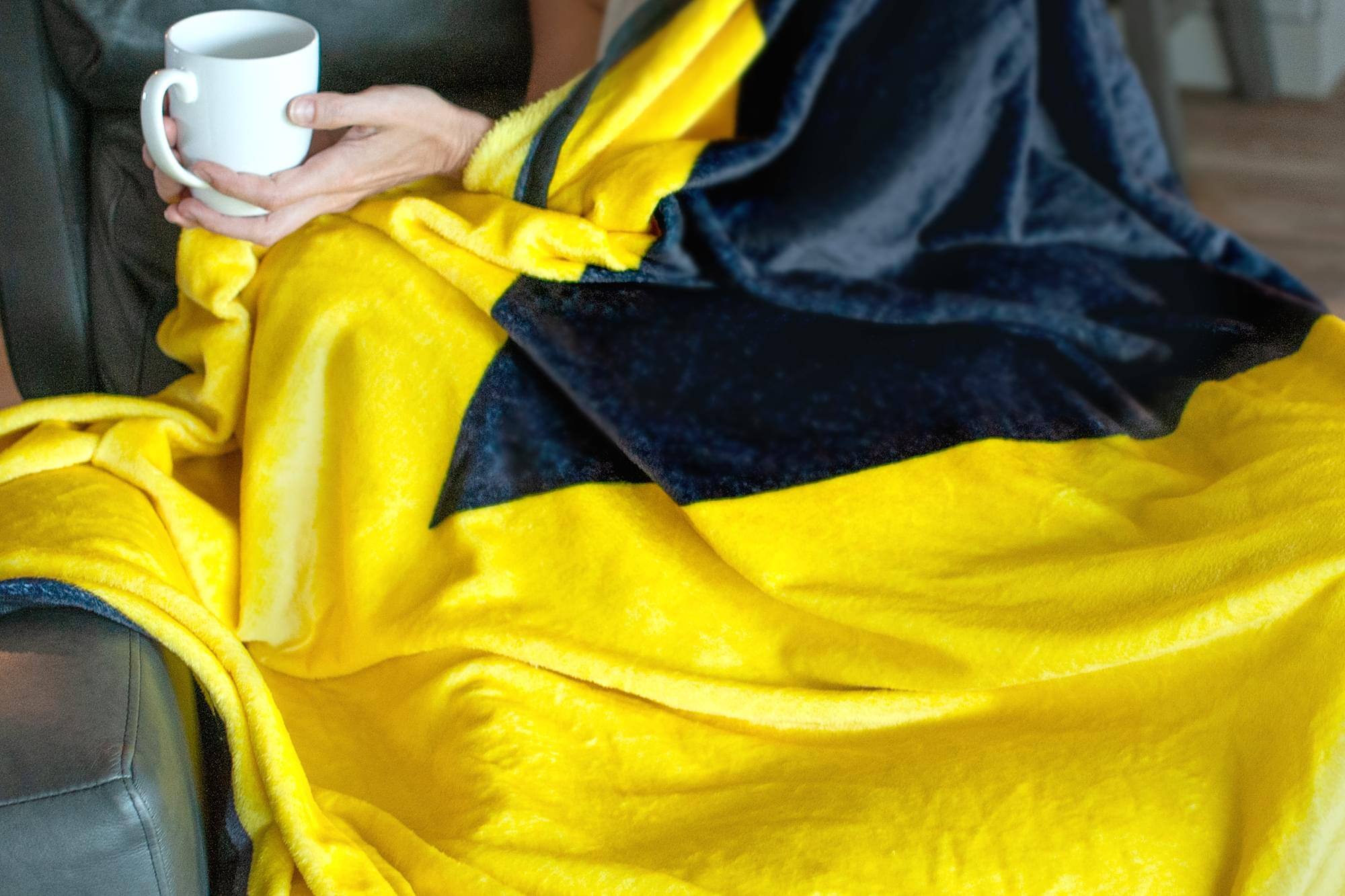 Alt View 3. Just Funky - PAC-MAN Large Round Fleece Throw Blanket | 60-Inch Diameter - Yellow.