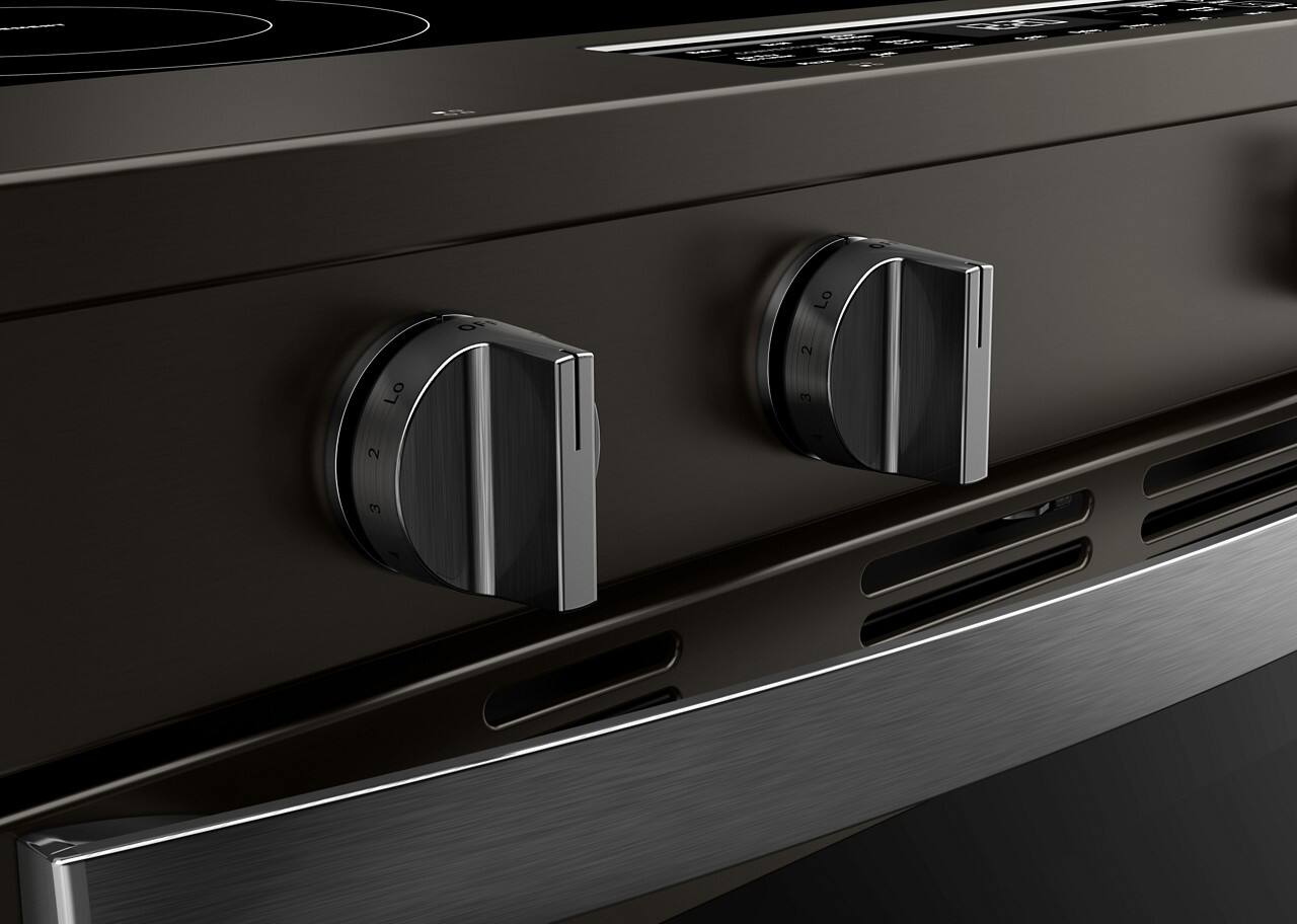 Alt View 7. Whirlpool - 5.0 Cu. Ft. Slide-In Electric Range with Air Cooking Technology - Black-on-Stainless.