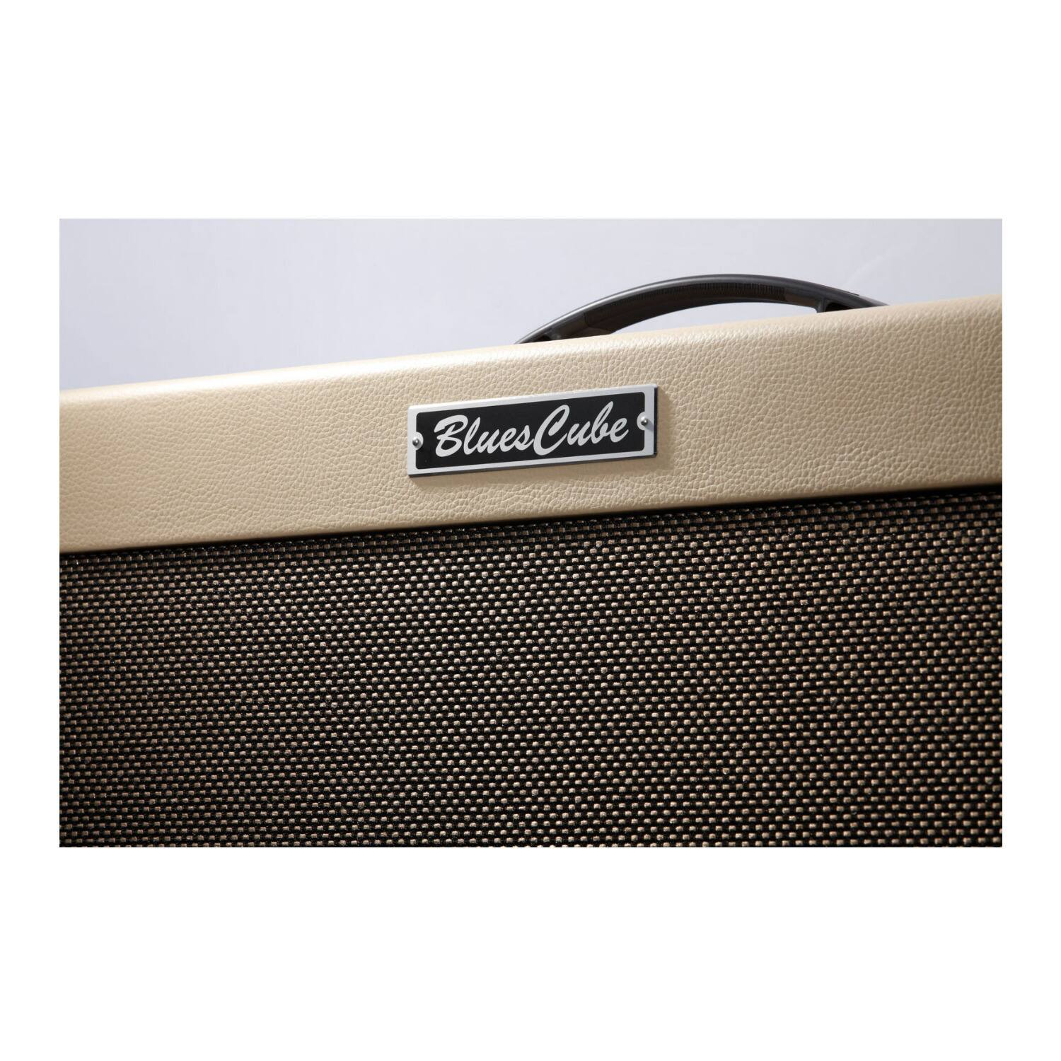 Back. Roland - Roland Blues Cube Artist 1 x 12 Inch Guitar Amplifier (80-Watt, Vintage Blond).