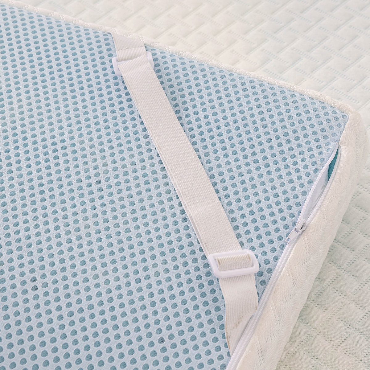 Alt View 1. Bestier - Bestier 3" EGO Cooling Gel AeroFusion Memory Foam Mattress Topper, Full - Full.