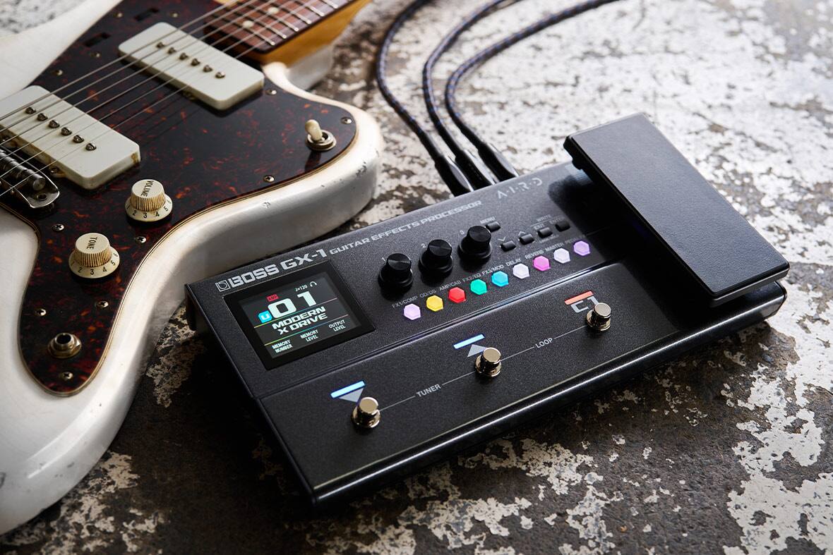 VOLUME 5 2 3 4  
TONE 5  
CALS 2 3  
PROCESSOR MENU  
WOTE ENTs  
ENIT EPPECTS  
PEZAL  
GUITAR  
REVERS  
MANTER  
GX-1  
FXSMOD  
DELRE  
BOSS  
2129  
AMPICAD  
FX2/O  
EMD  
20GO  
01  
EX1/COMP  
MODERN  
OUTPFUT LEVEL  
X  
MOHORY  
LVEL  
MEMORY  
WBER  
LOOP  
TUNER