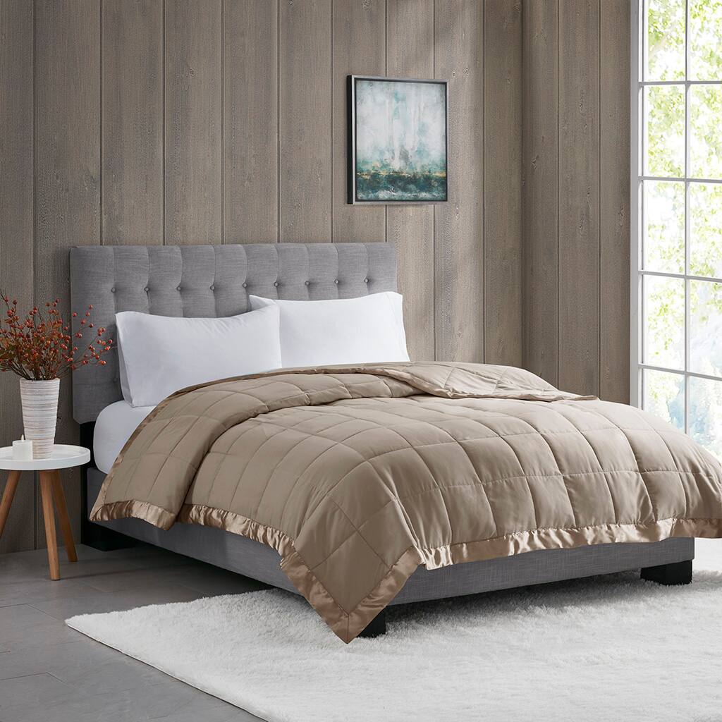 Alt View 1. Gracie Mills - Gracie Mills Larry All-Season Down Alternative Blanket with Satin Trim - Brown.