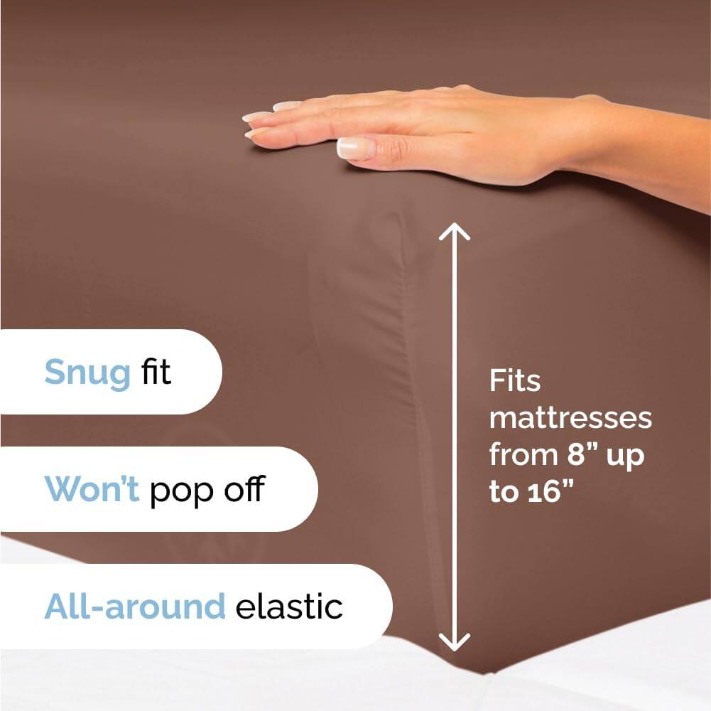 - Snug fit
- Won't pop off
- Fits mattresses from 8" up to 16"
- All-around elastic