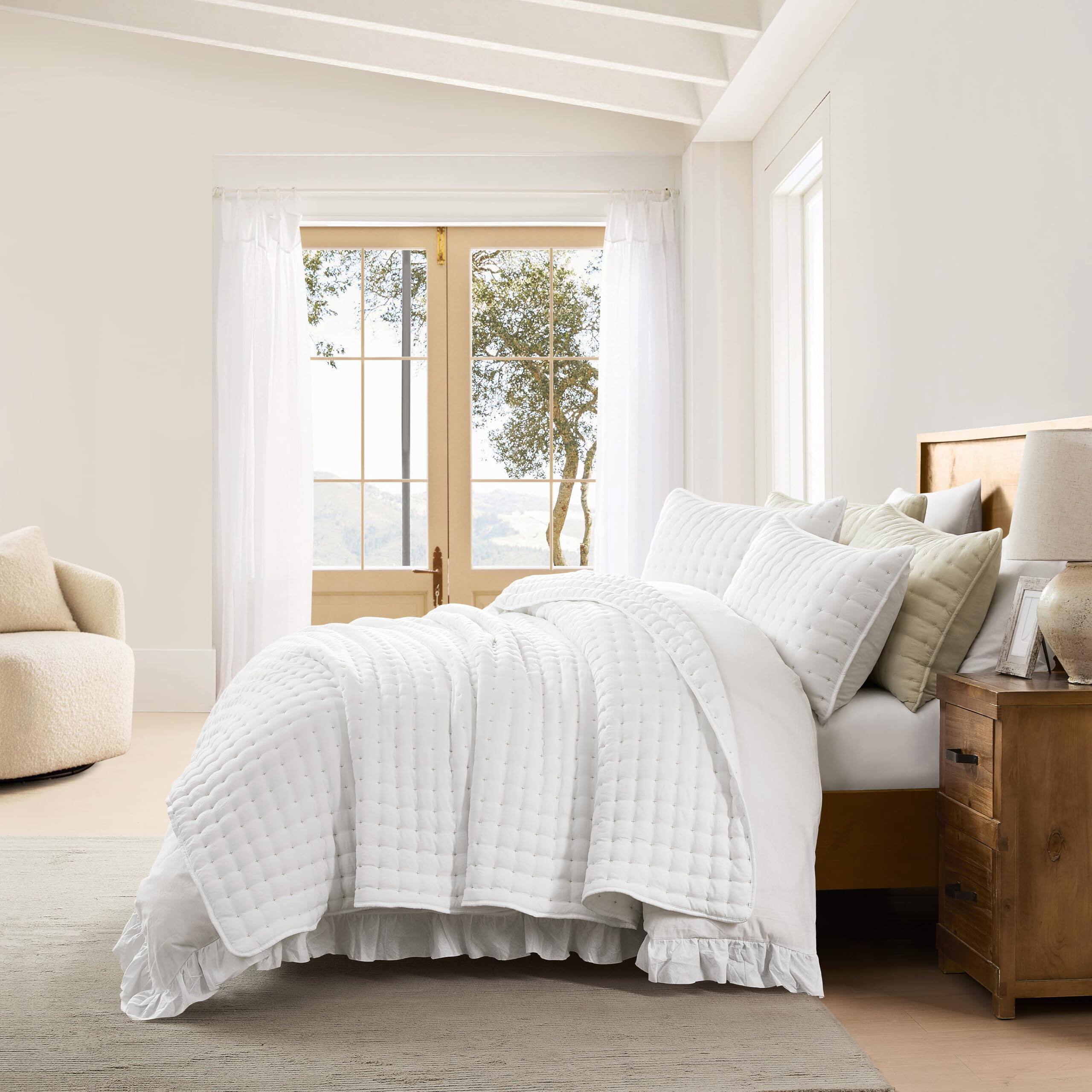 Alt View 5. Dapper Styles - Quilt Bedding Sets With Pillow Shams Lightweight Soft Bedspread Coverlet Quilted Blanket Thin Comforter Bed... - White (Gold Cross Stitching)-Twin.