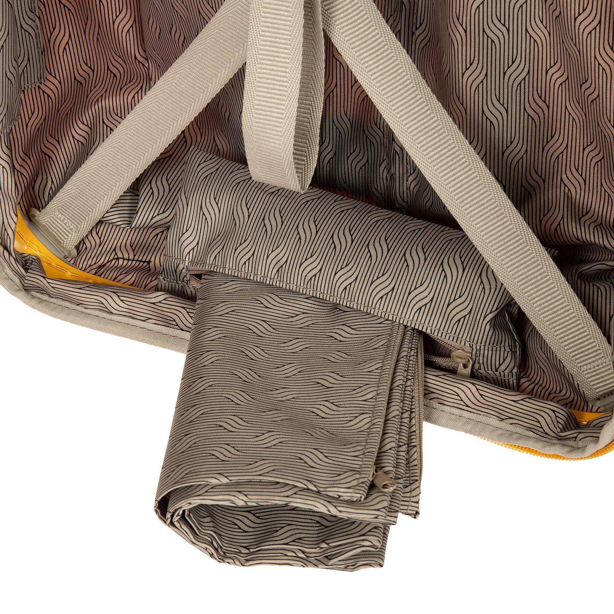 Alt View 2. Bric's - Ulisse 21" Expandable Spinner, Mango - Mango.