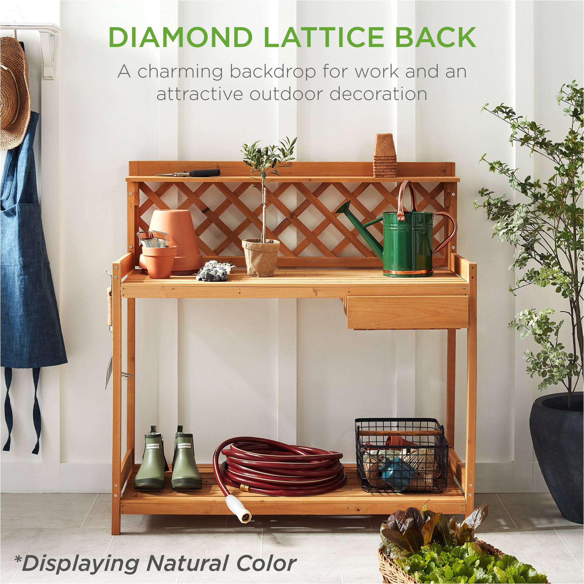 DIAMOND LATTICE BACK  
A charming backdrop for work and an attractive outdoor decoration  

*Displaying Natural Color