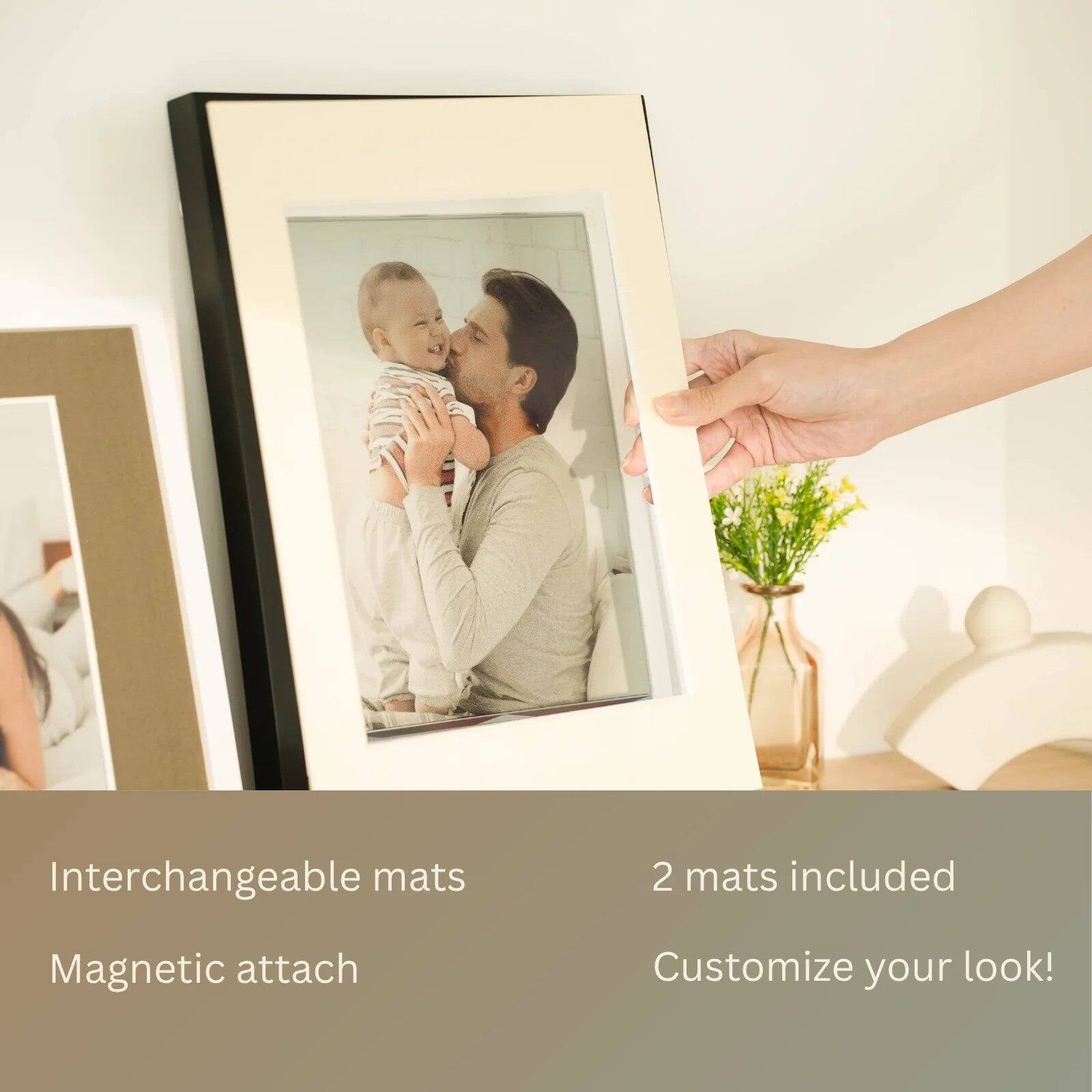 Interchangeable mats  
2 mats included  
Magnetic attach  
Customize your look!