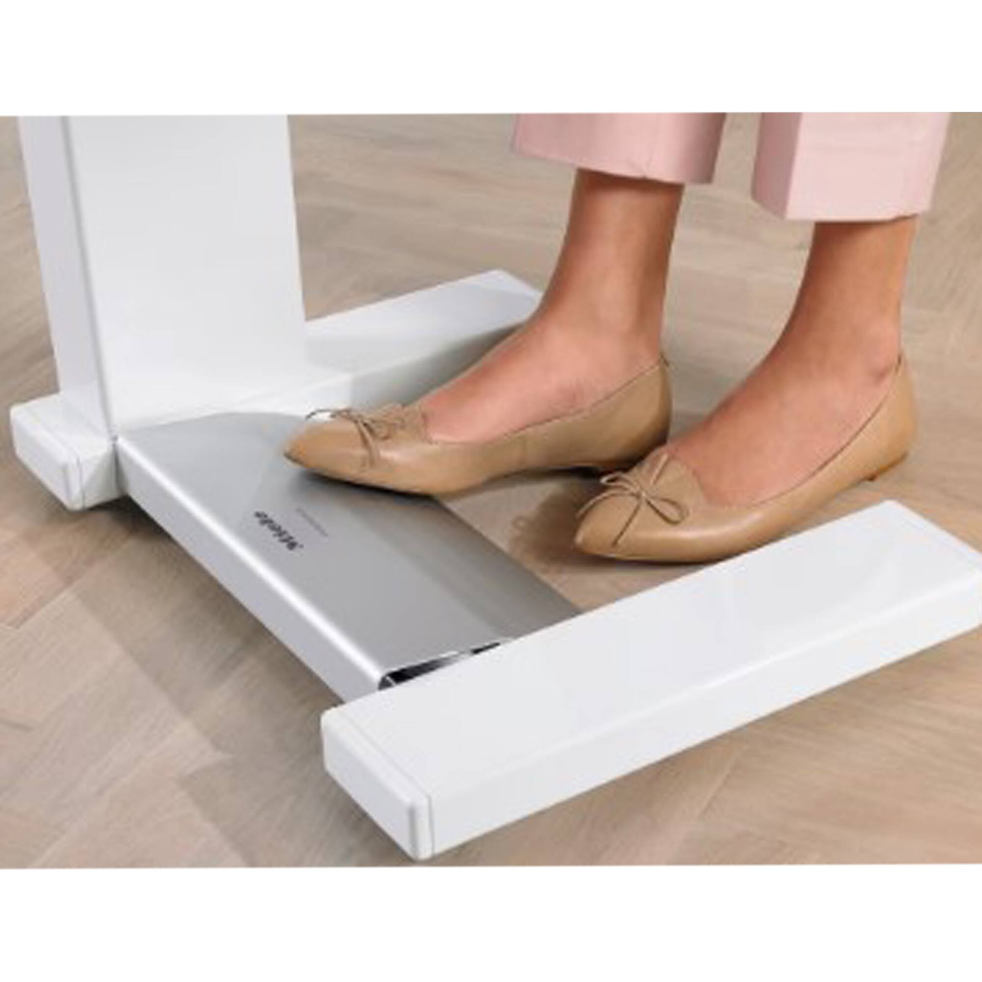 Left. Miele - Miele HM 16-80 D 39"  Rotary Iron - Lotus White.