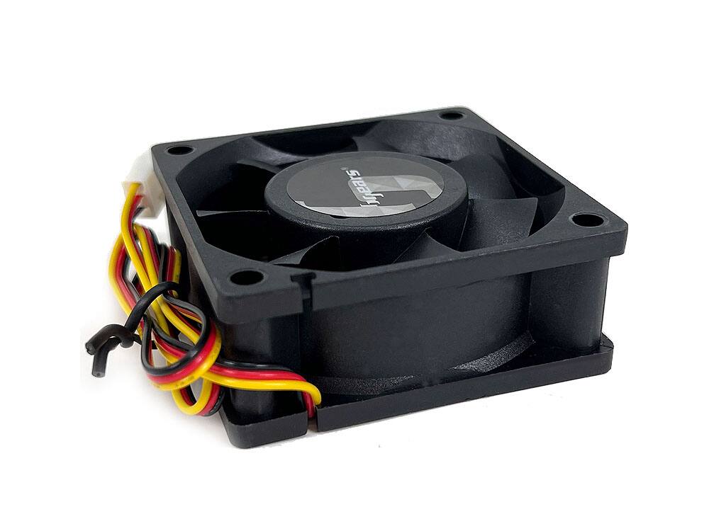 Alt View 1. Bluegears - b-Blaster 60 2 ball bearing 5500 RPM DC Fan with Excellent Airflow of up to 40 CFM - black.