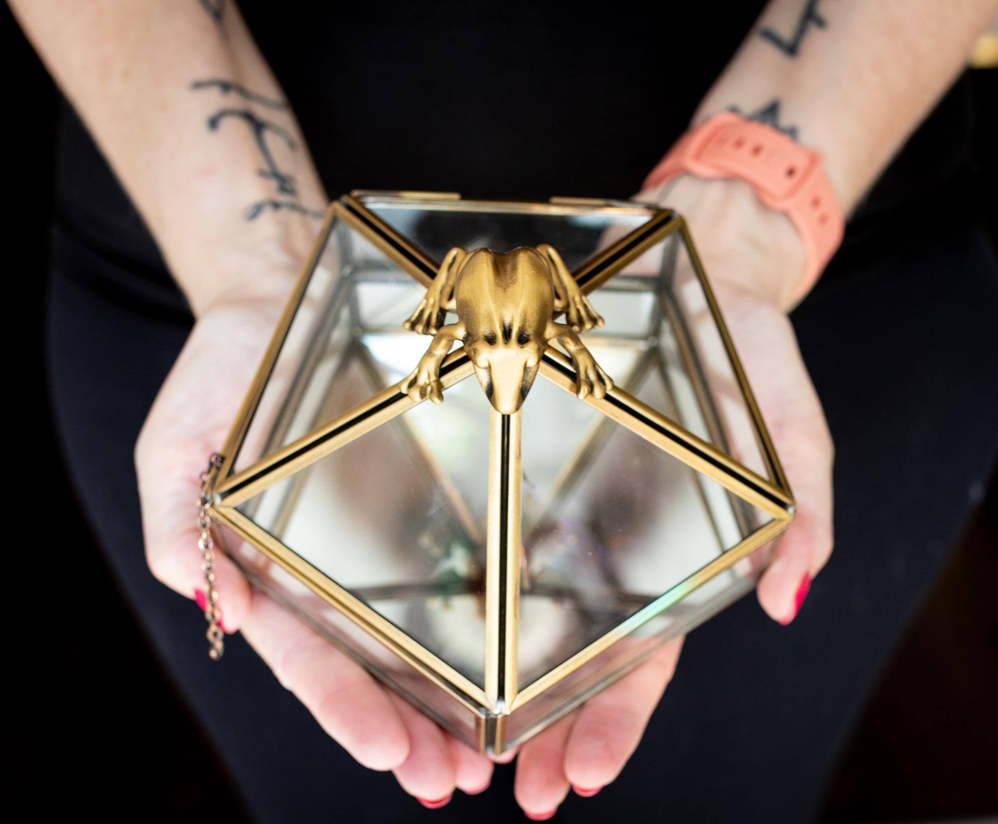 Alt View 4. Ukonic - Harry Potter Gold Chocolate Frog Jewelry Box Storage Case Organizer - Gold.