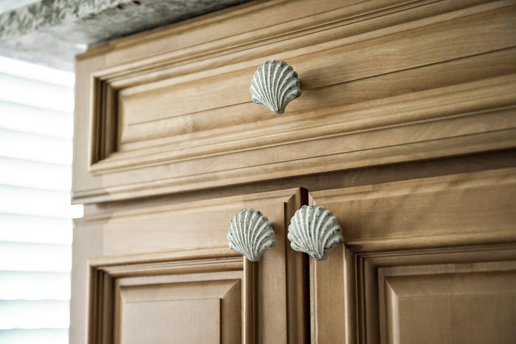 Alt View 7. Zeckos - Set of 6 White Cast Iron Scallop Sea Shell Drawer Pulls Nautical Cabinet Knobs - White.