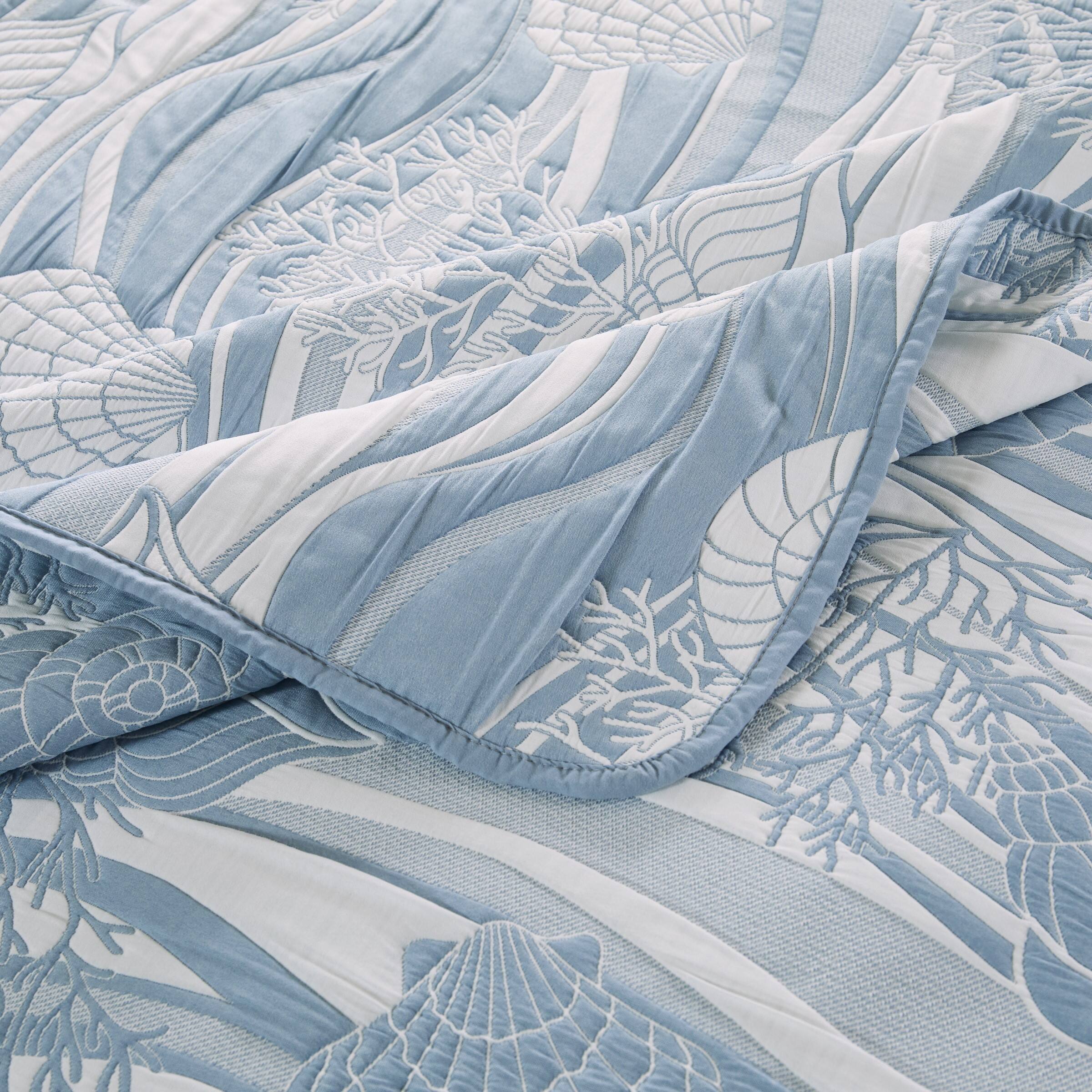 Left. BreeBe - Dover Tidal Blue Coverlet Set 3-Piece King/Cal King - Tidal Blue.