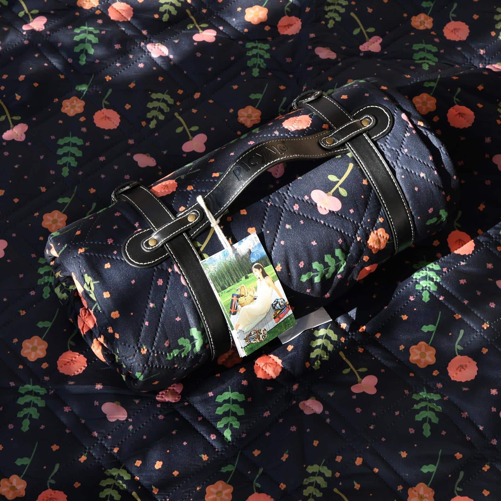 Cedar Assembly - " Double Thickened Picnic Blankets(g High Density Cotton Stuffed) Navy Floral Pattern Outdoor Mat Portable - Blue Floral-80"x80"