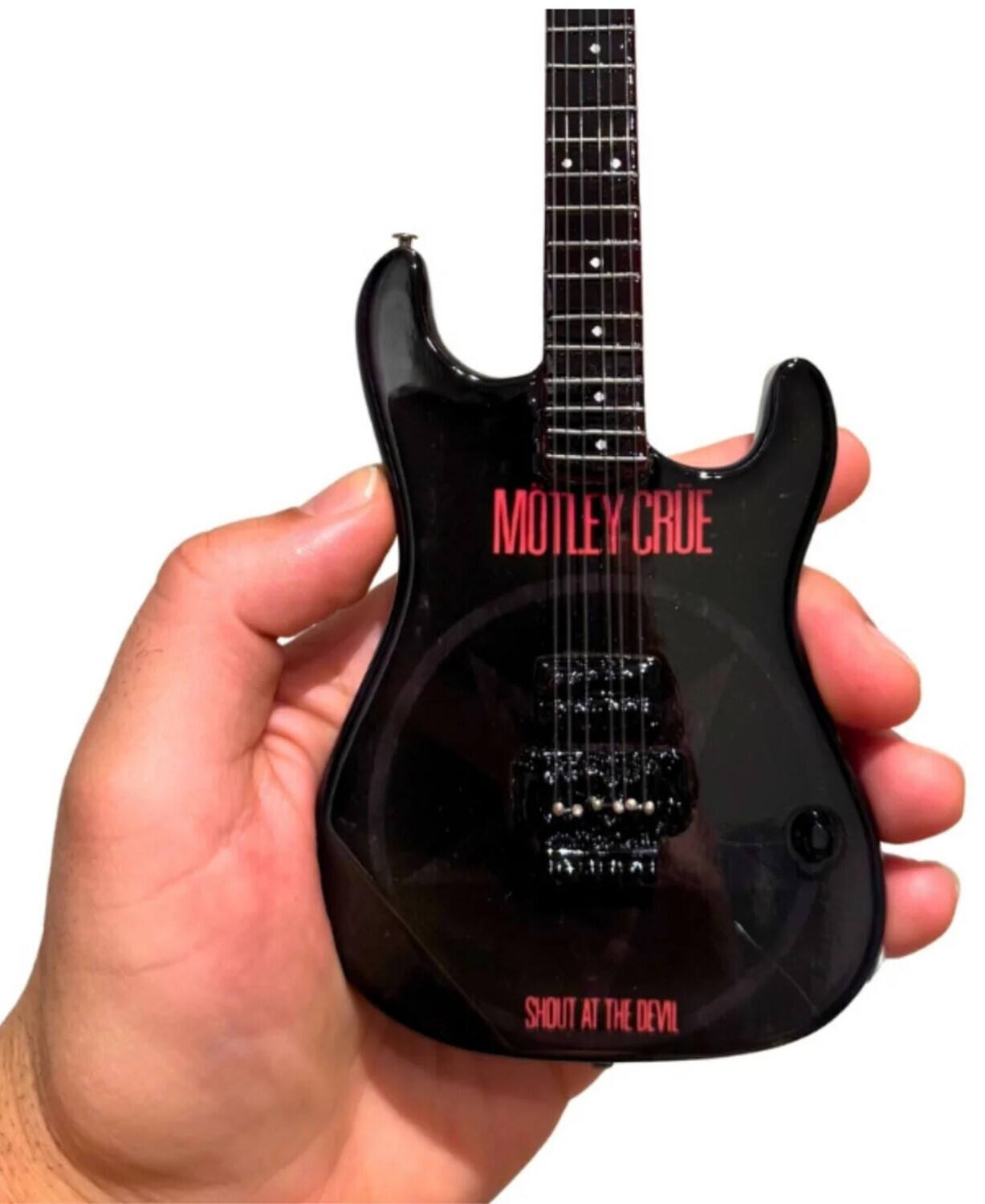 MOTLEY CRUE  
SHOUT AT THE DEVIL