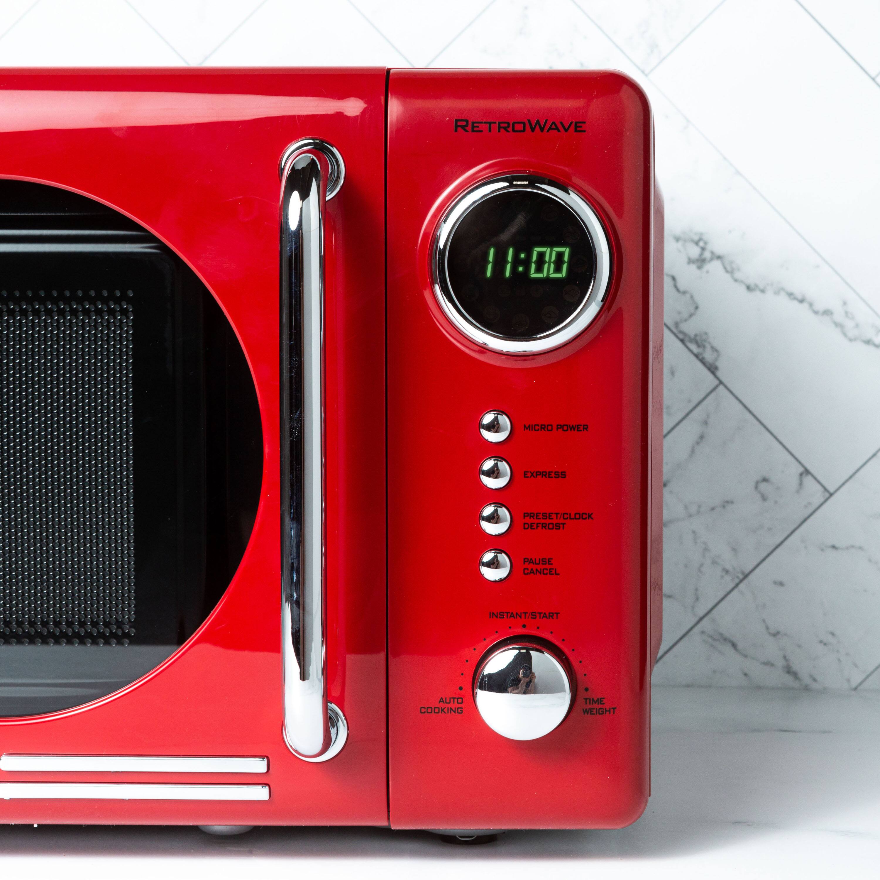 RETROWAVE

11:00

MICRO POWER  
EXPRESS  
PRESET/CLOCK  
DEFROST  
PAUSE/CANCEL  
INSTANT/START  
TIME/WEIGHT