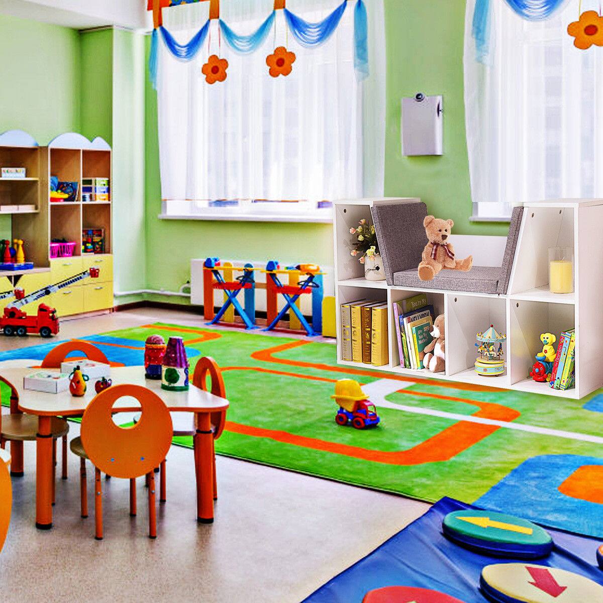 The text in the image is "O  Bak S VNU".