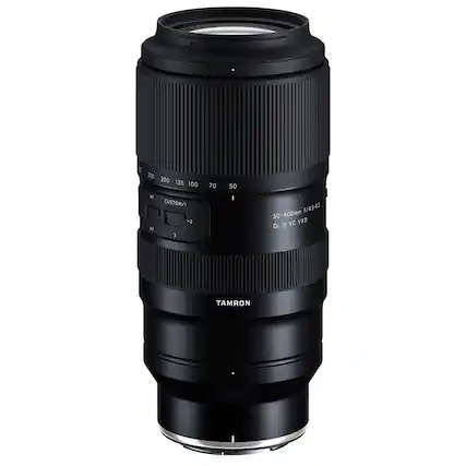 300 200 135 100 AS CUSTOM/1 -2 WF 3
70
50
50-400mm F/4.5-6.3
IN VC VXD Di
TAMRON