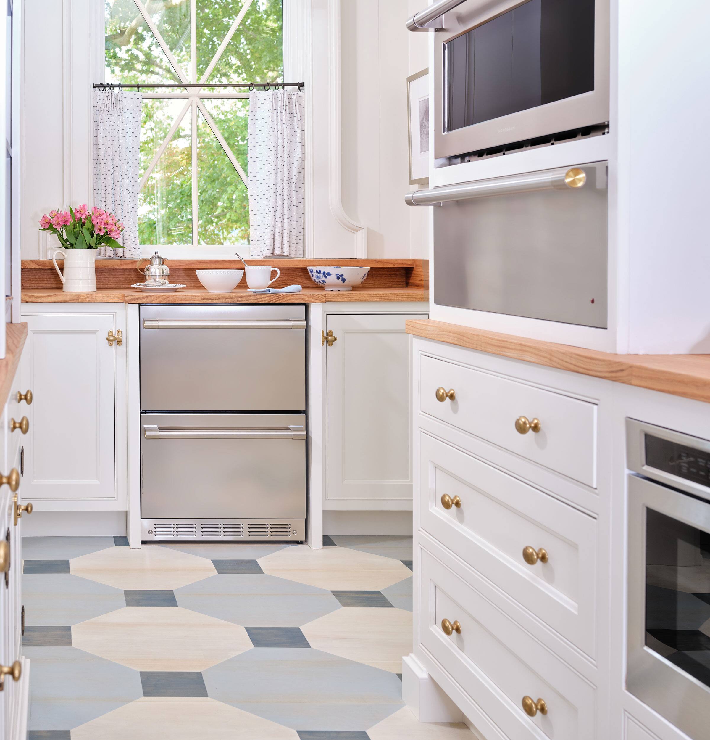 Alt View 4. Monogram - 5.0 Cu. Ft. Built-In Mini Fridge with Full-Extension Slide-Out Refrigerated Drawers - Stainless Steel.