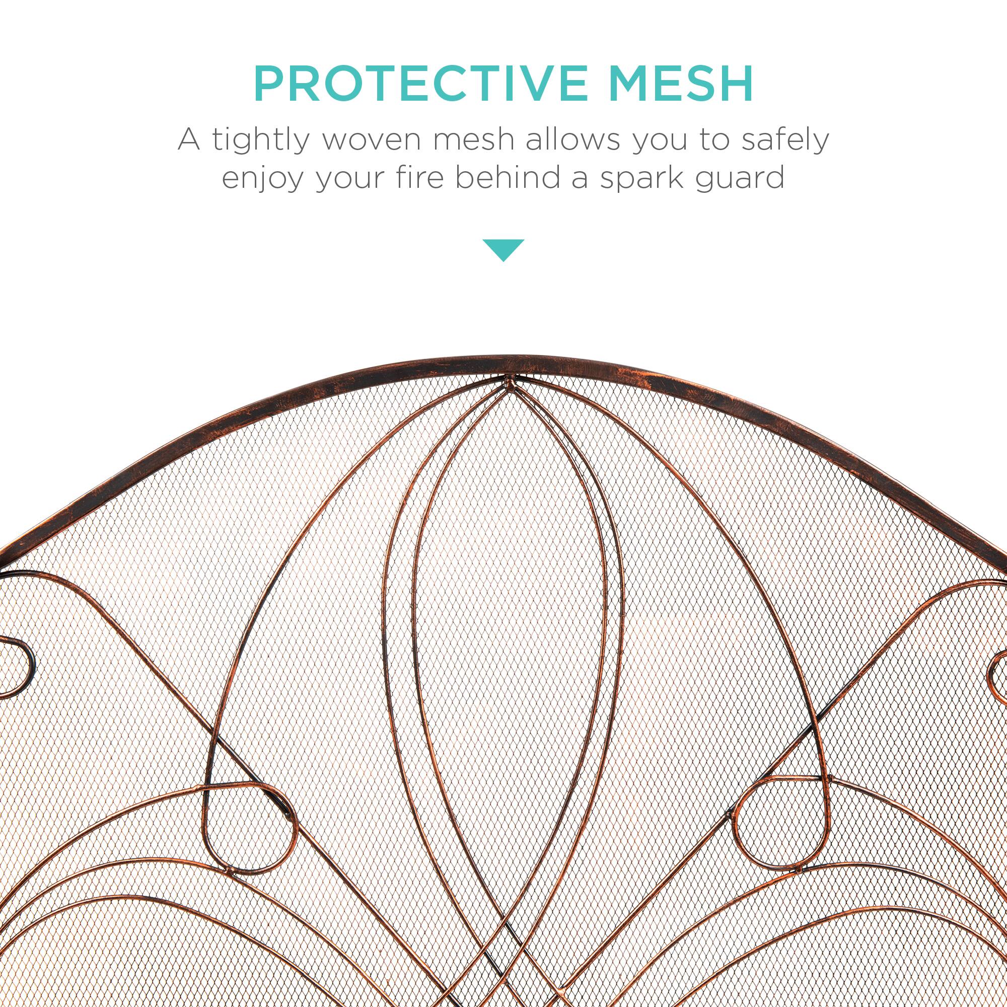 **Protective Mesh**

A tightly woven mesh allows you to safely enjoy your fire behind a spark guard.