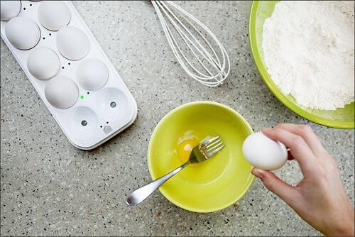 Alt View Standard 5. Quirky - Eggminder App-Enabled Egg Tray.