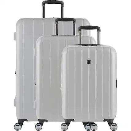 Front. SwissGear - Wanderlust Pro Lightweight Expandable Spinner, 3-Piece Set 80924203 - Grey.
