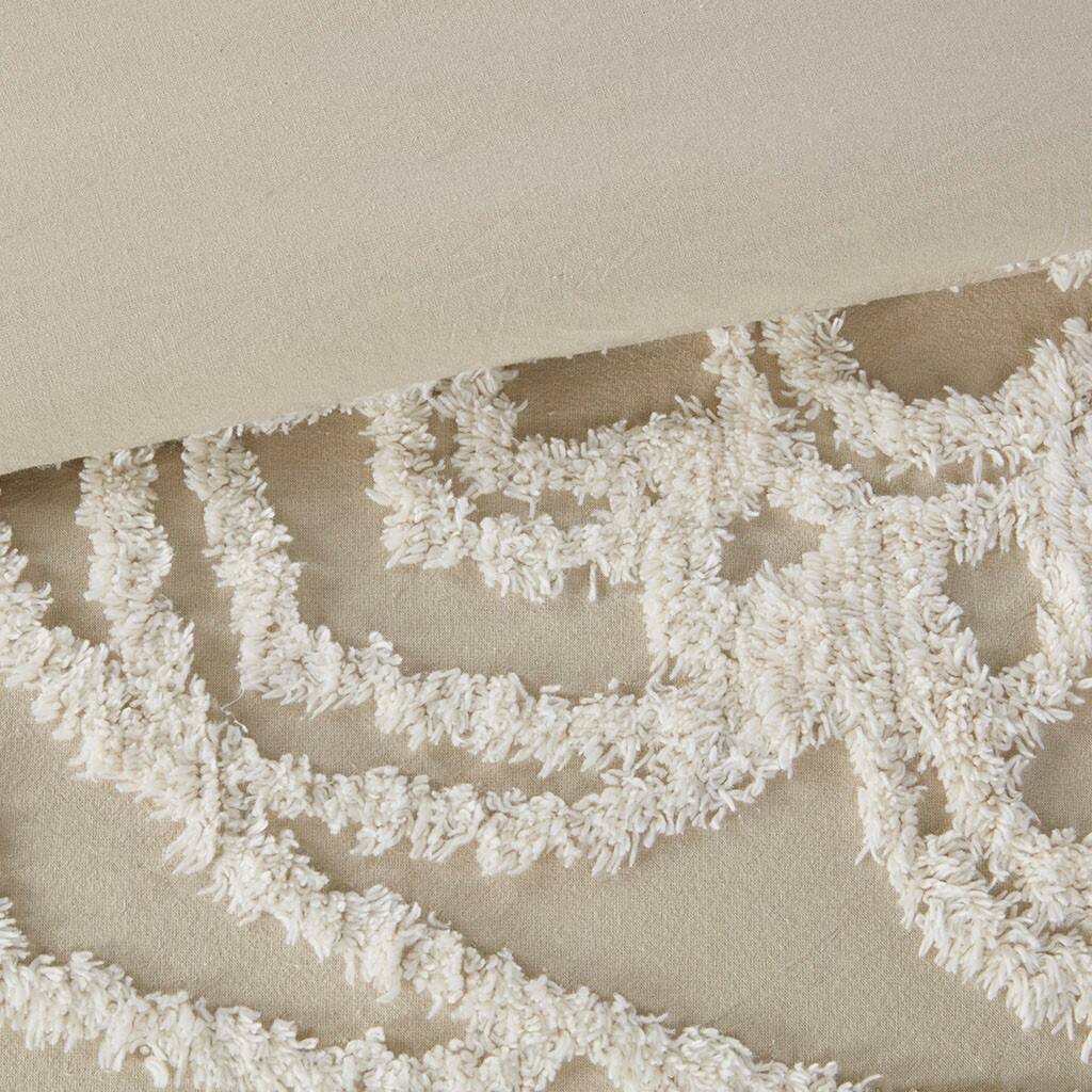 Alt View 5. Gracie Mills - Gracie Mills Ray 3-Piece Boho-Inspired Tufted Cotton Chenille Medallion Comforter Set - Taupe.