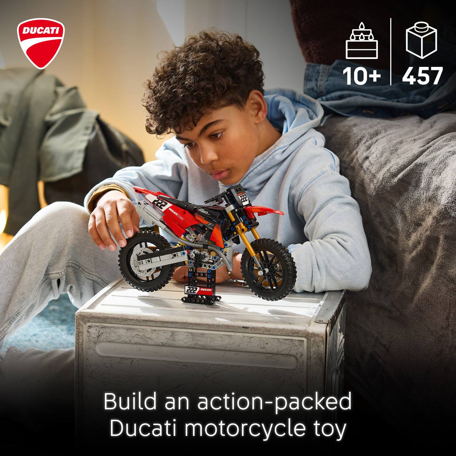 DUCATI 10+ 457 222 EAMICO HRCE 22 o 222 PAE

Build an action-packed Ducati motorcycle toy